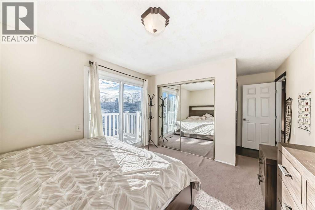 Single Family House Bi-level for Sale in  Temple Drive NE Temple Calgary 