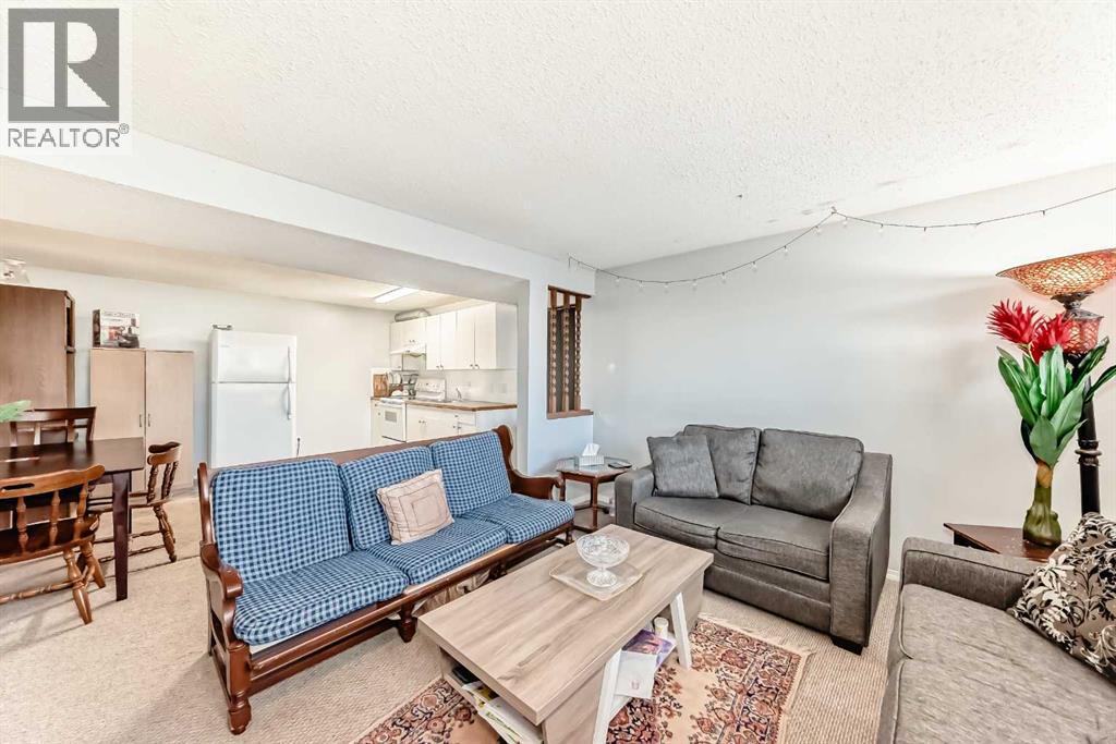 Single Family House Bi-level for Sale in  Temple Drive NE Temple Calgary 