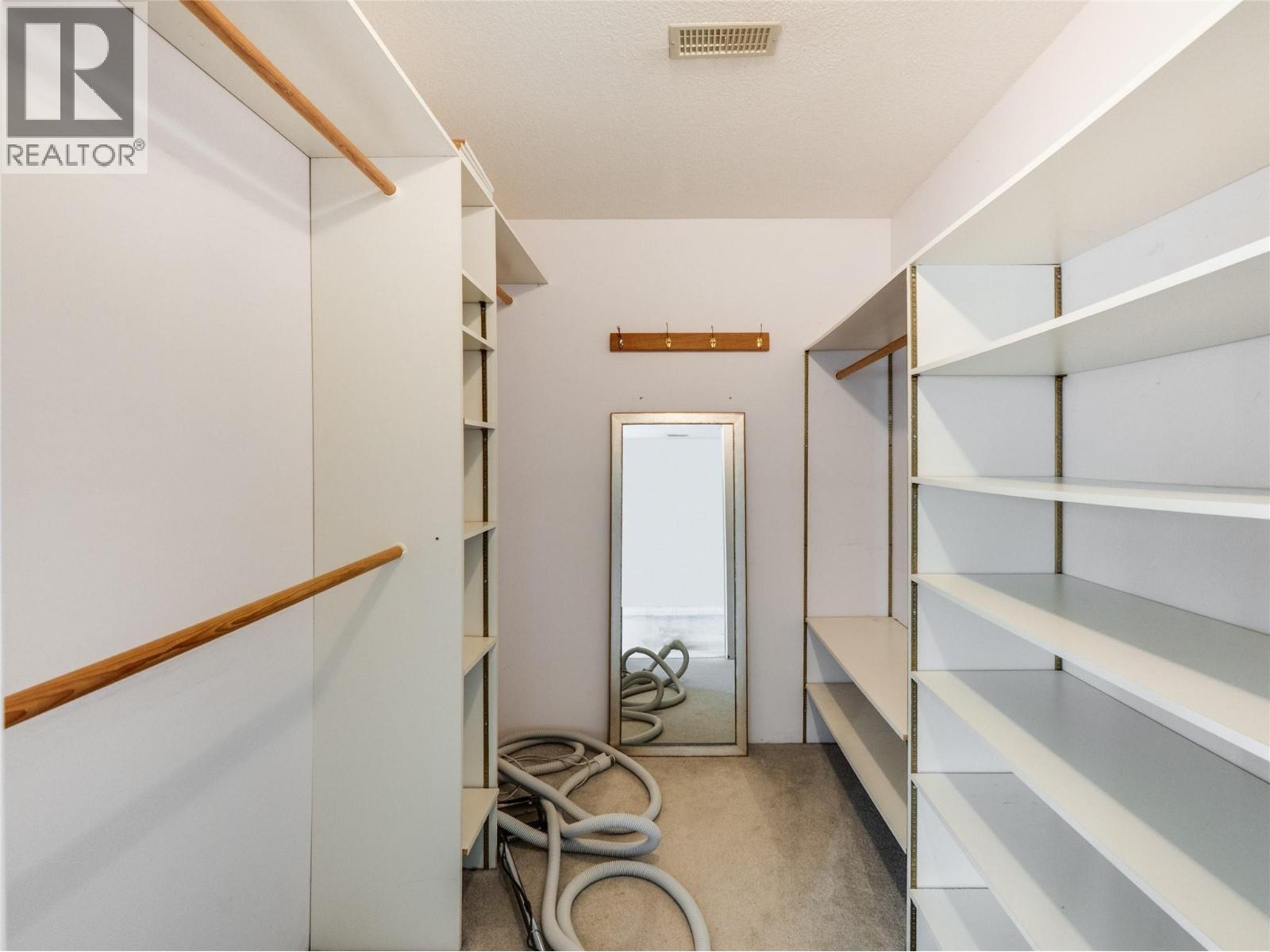 2628 6th Avenue, Castlegar