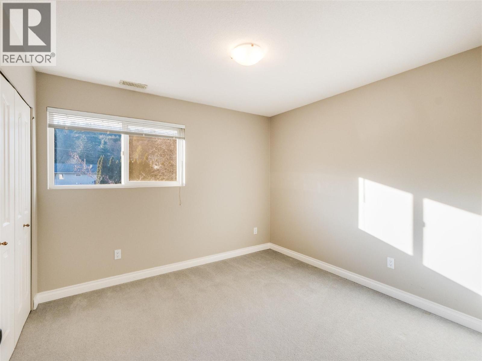 2628 6th Avenue, Castlegar