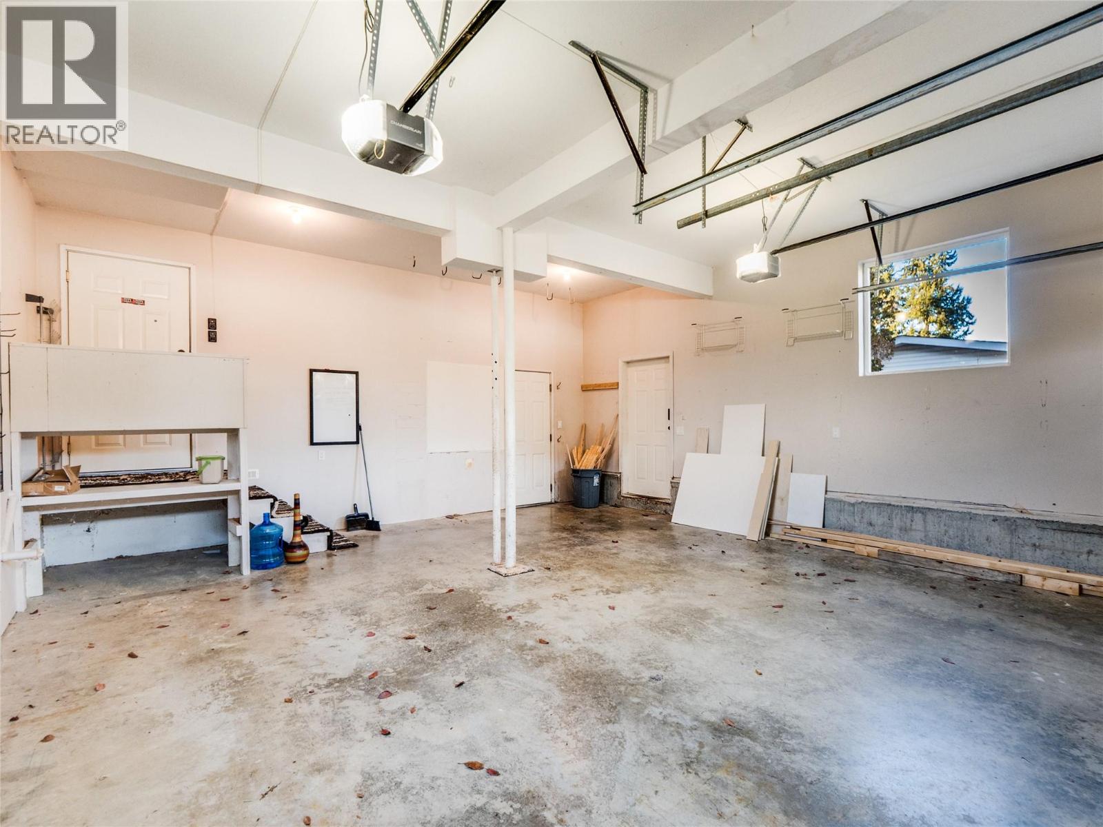 2628 6th Avenue, Castlegar