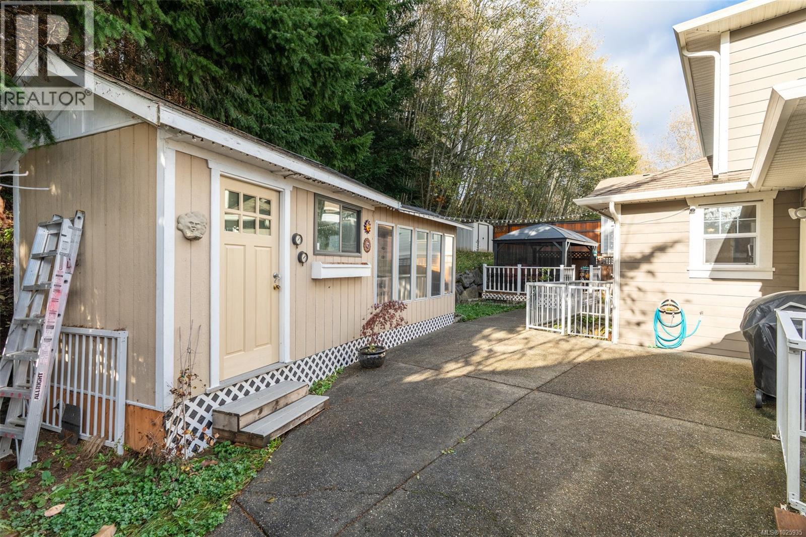 6466 Willowpark Way, Sooke
