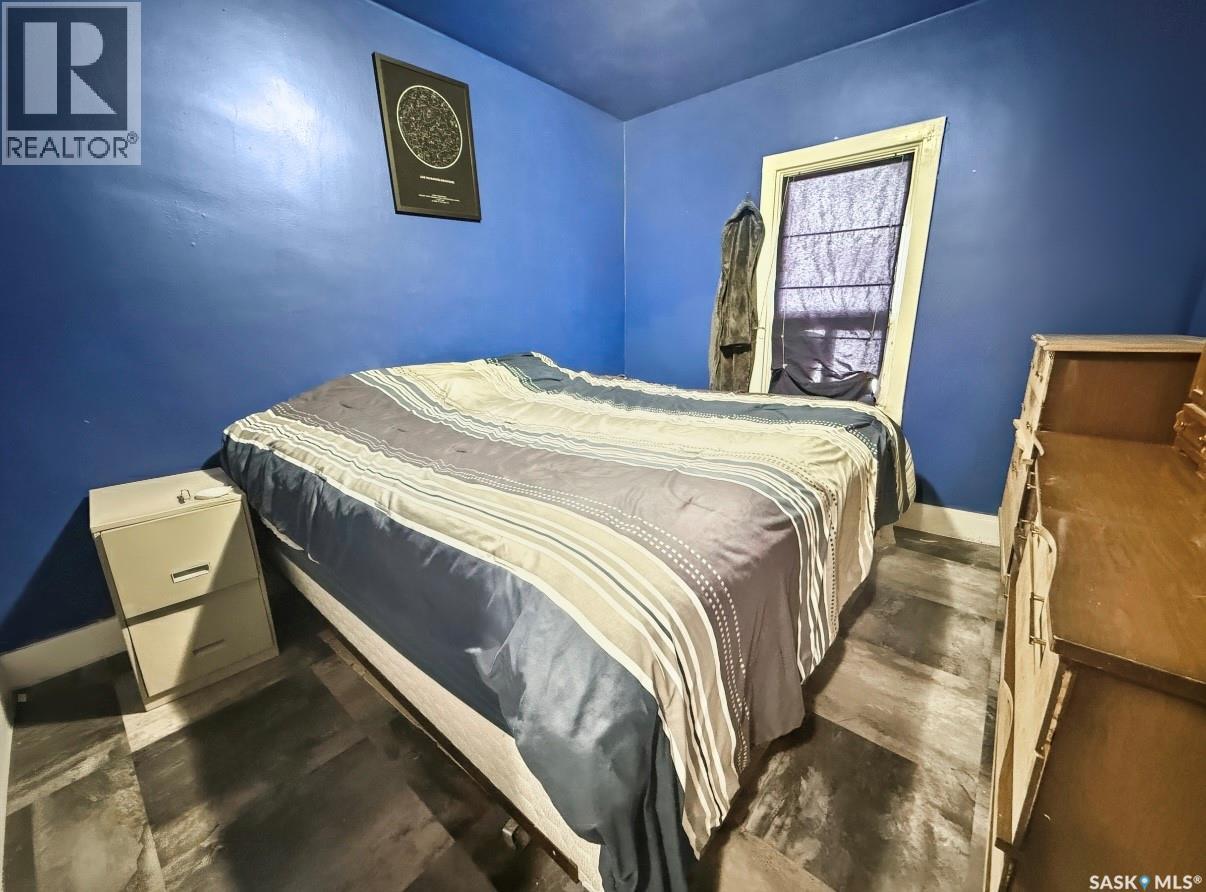 Single Family House Bungalow for Sale in  th AVENUE NW Swift Current 