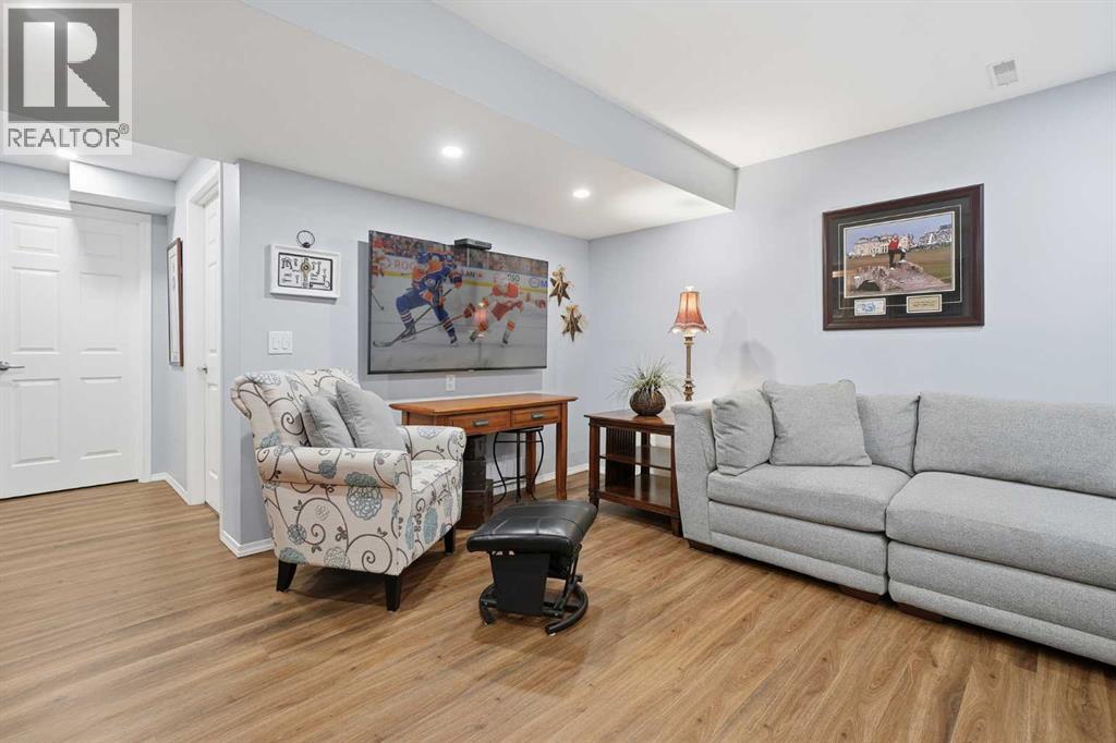 
          60 Walden Parade Southeast
            <br/>
            <span>Calgary</span>
            , 
            <span>AB</span>
             <span>T2X0Z6</span>
         - Photo 36