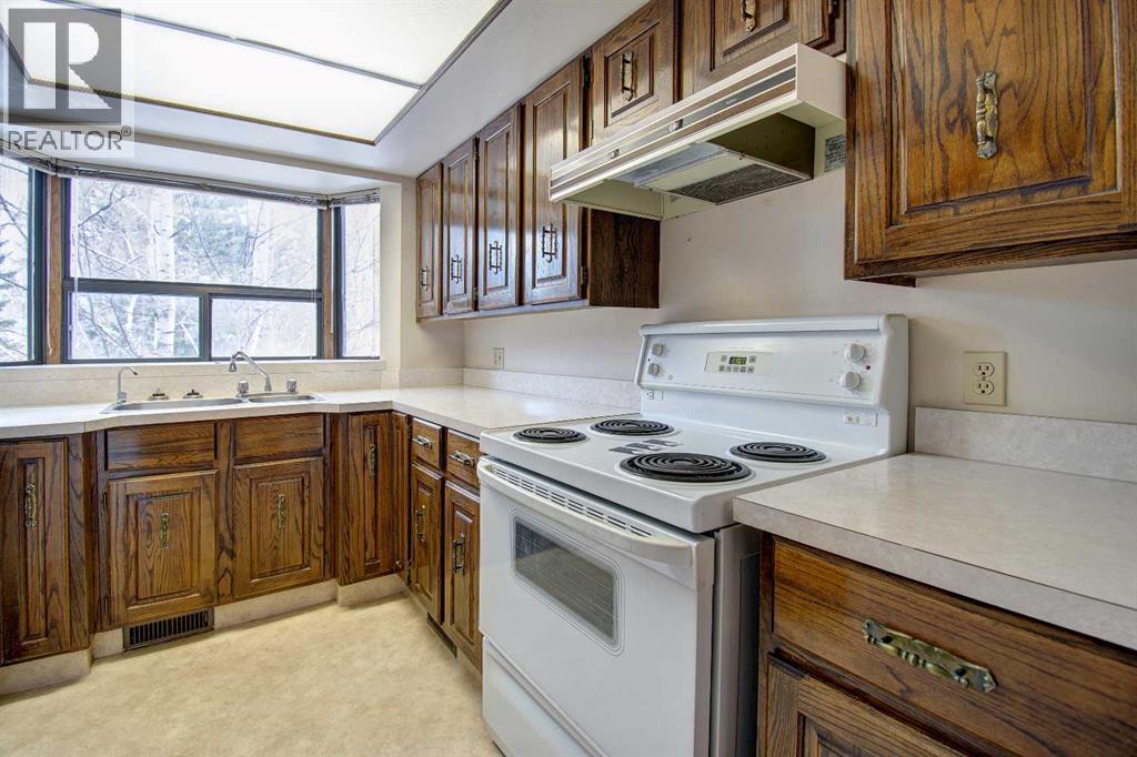 Single Family House for Sale in  B  Street NW Varsity Calgary 