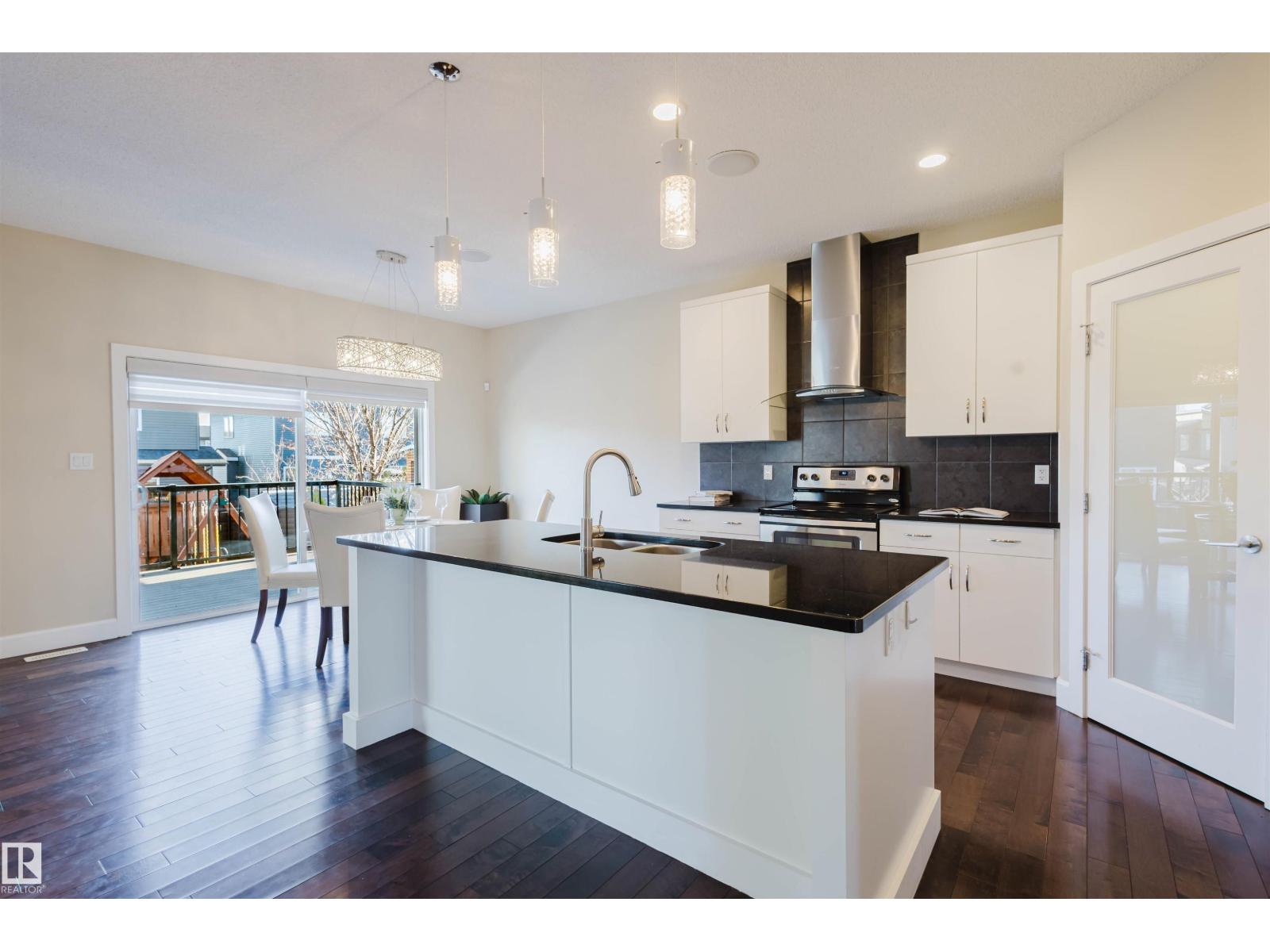 2122 WARE RD NW, Edmonton