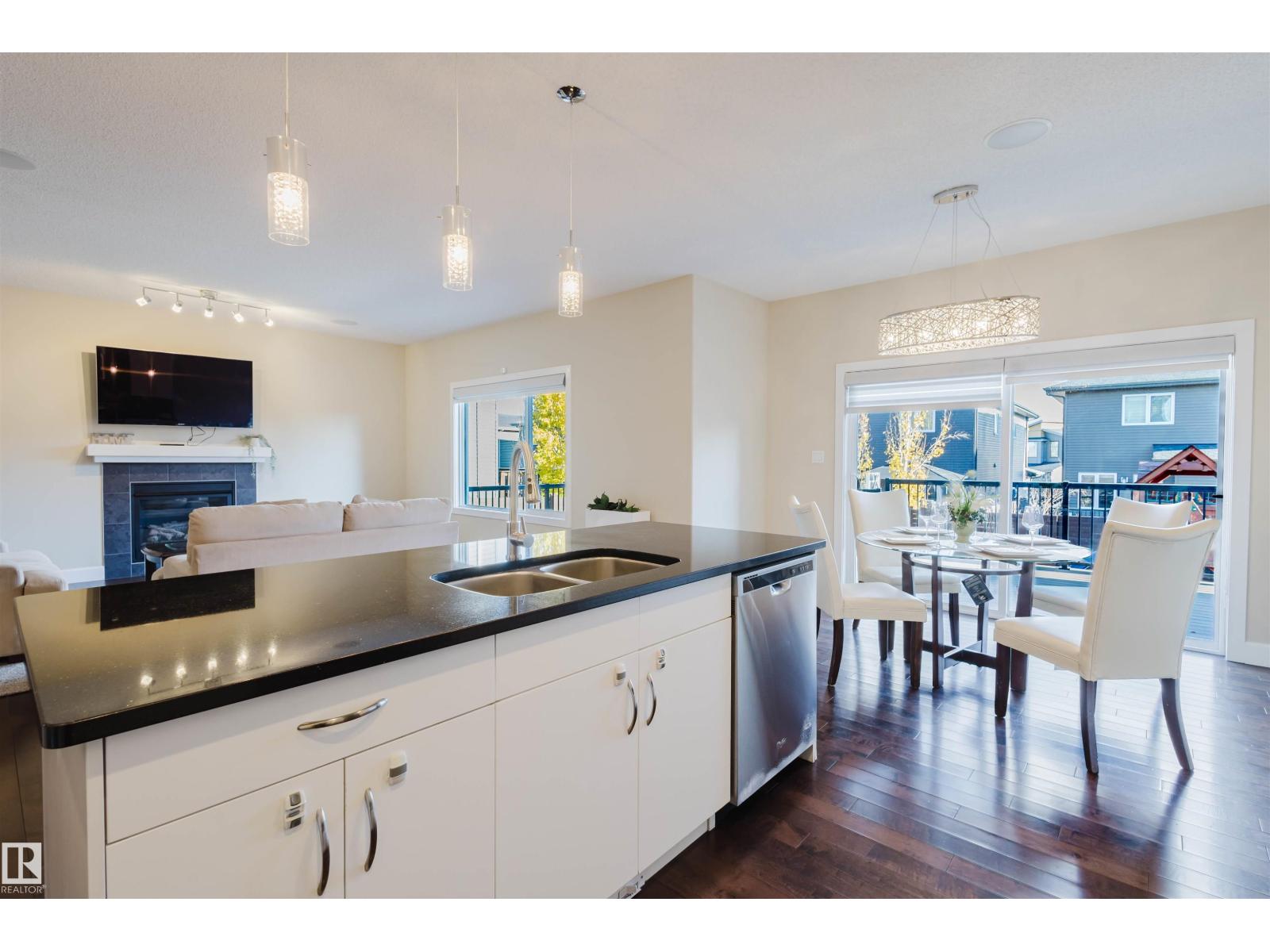 2122 WARE RD NW, Edmonton