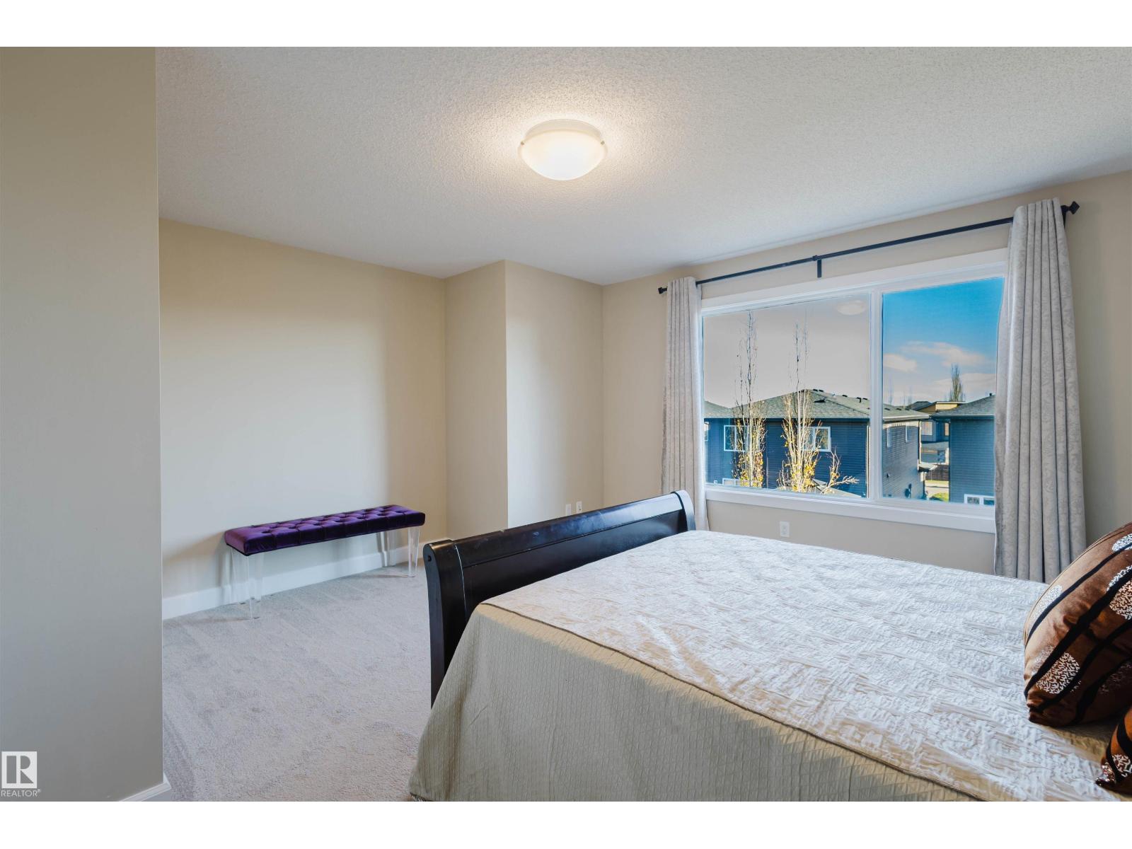 2122 WARE RD NW, Edmonton