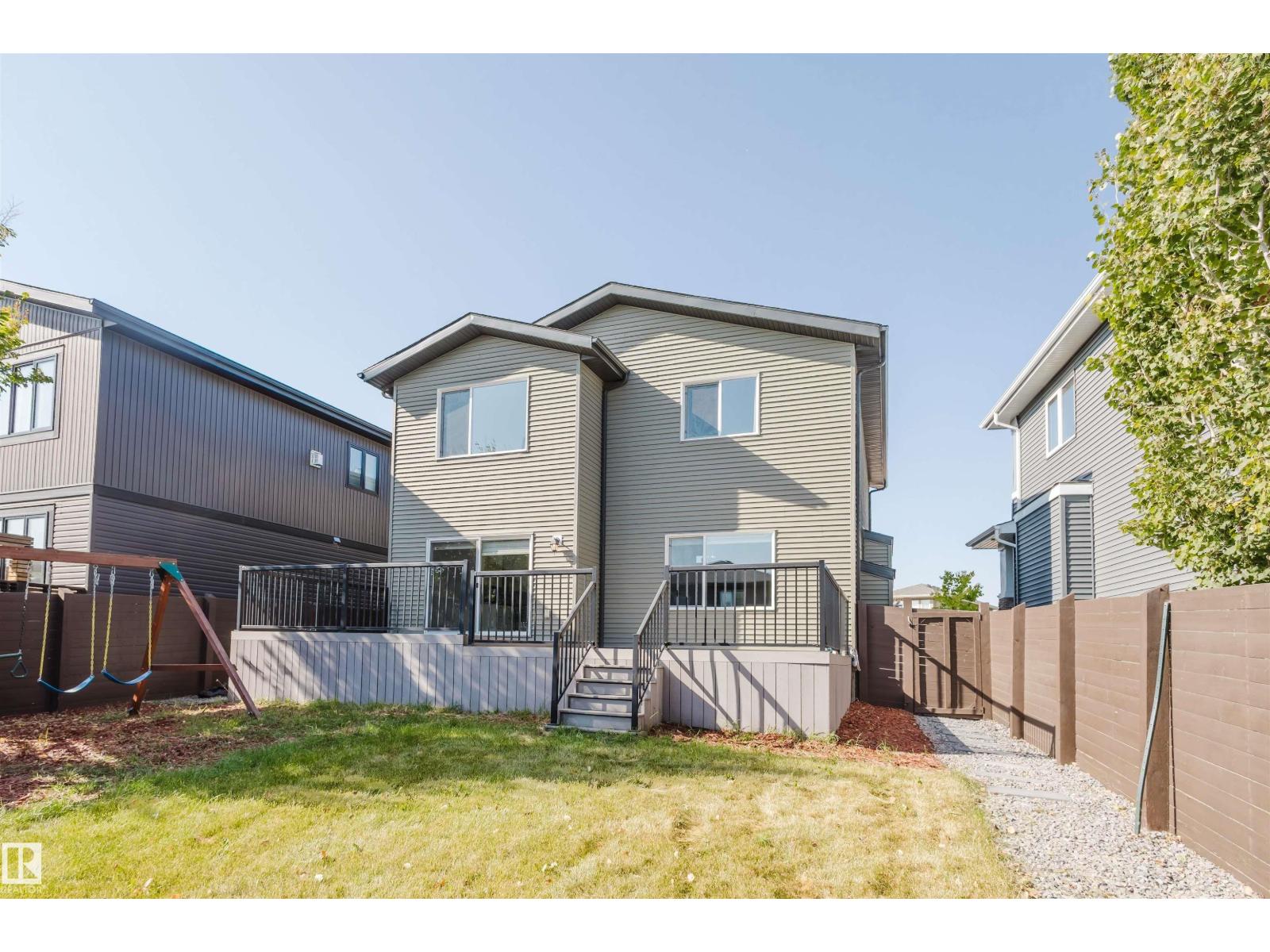 2122 WARE RD NW, Edmonton