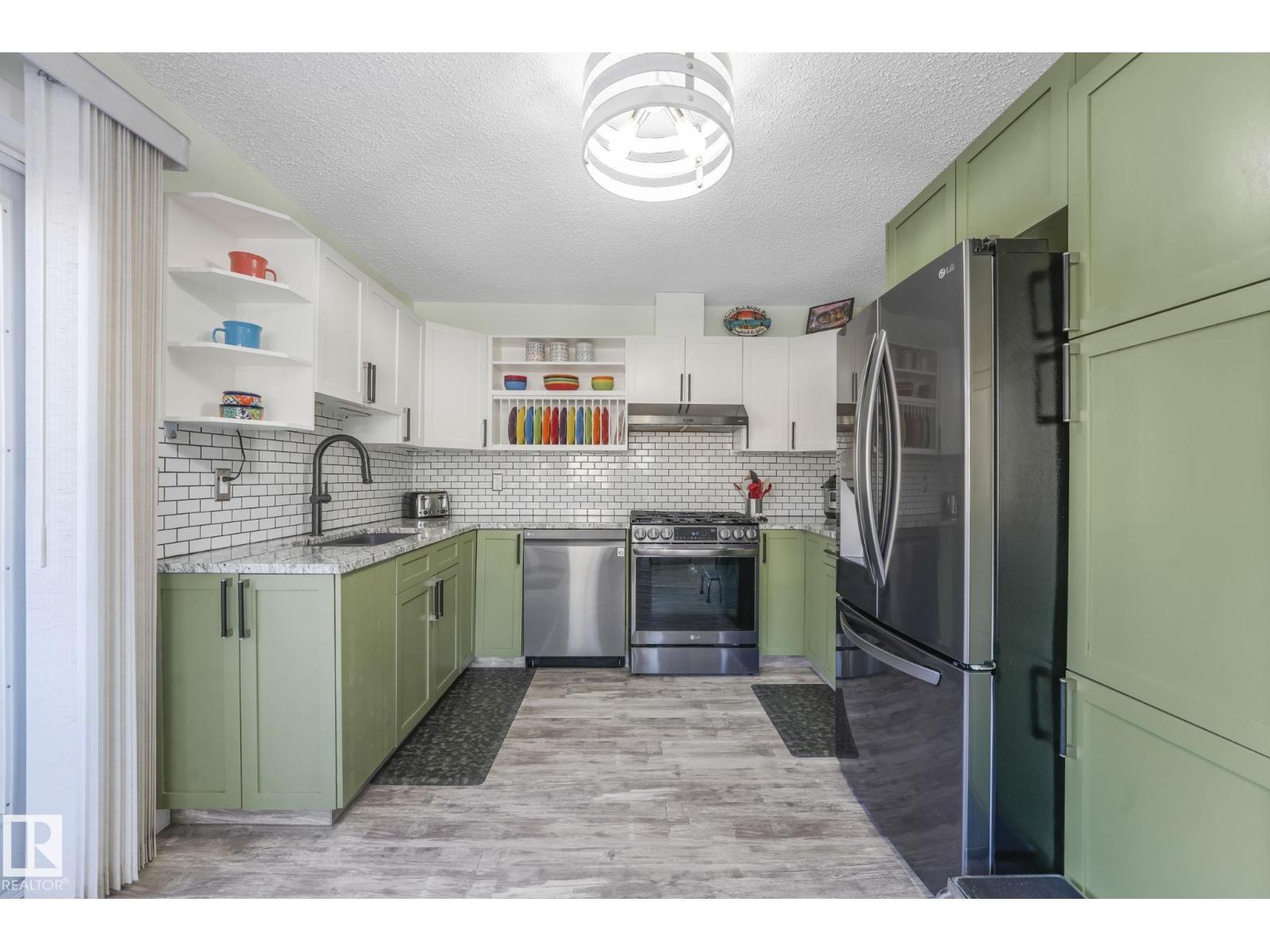 #24 2419 133 AV NW, Edmonton