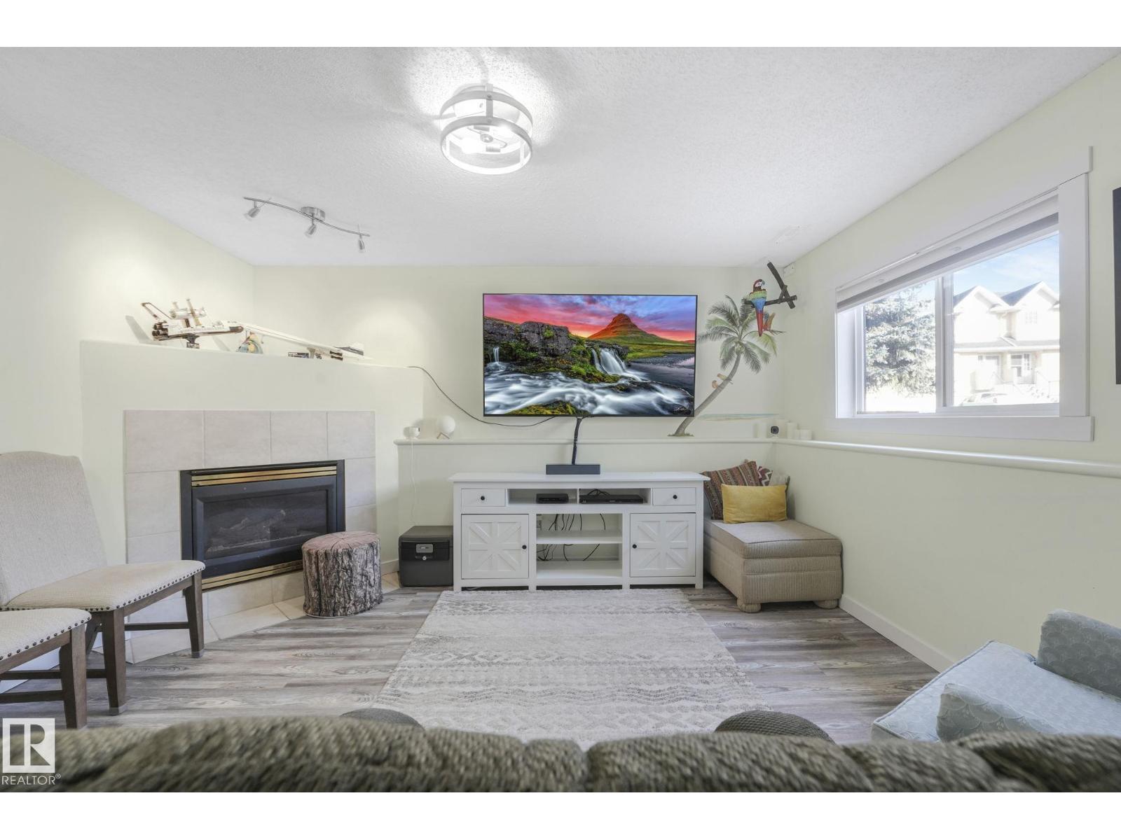 #24 2419 133 AV NW, Edmonton