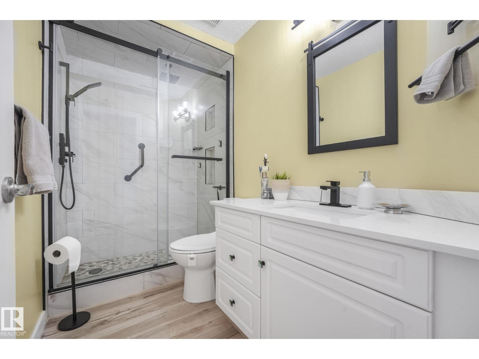 #24 2419 133 AV NW, Edmonton