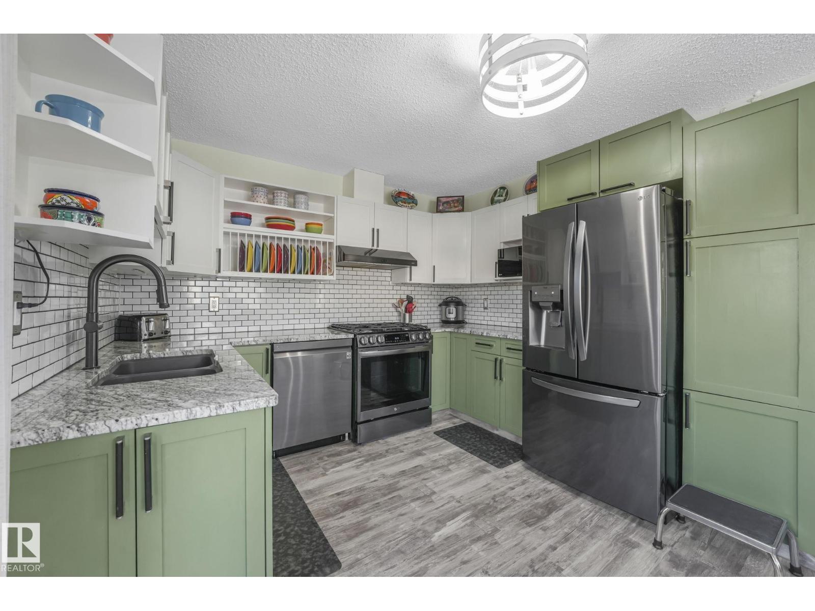 #24 2419 133 AV NW, Edmonton