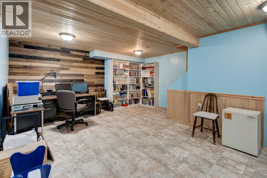 Single Family House for Sale in  Erin Woods Place SE Erin Woods Calgary 