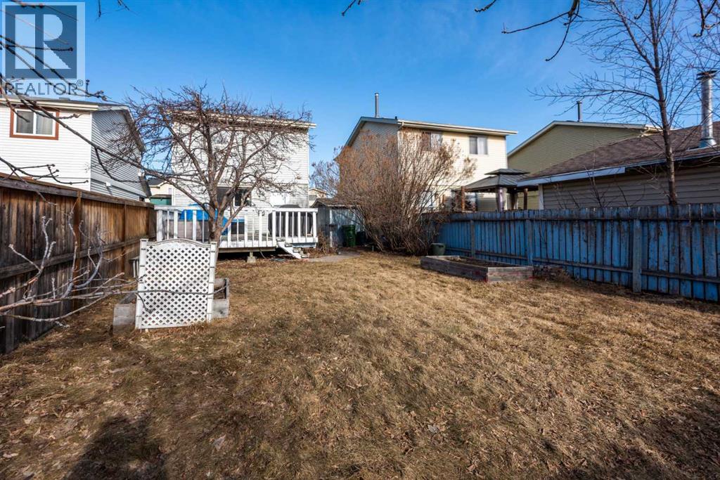 Single Family House for Sale in  Erin Woods Place SE Erin Woods Calgary 