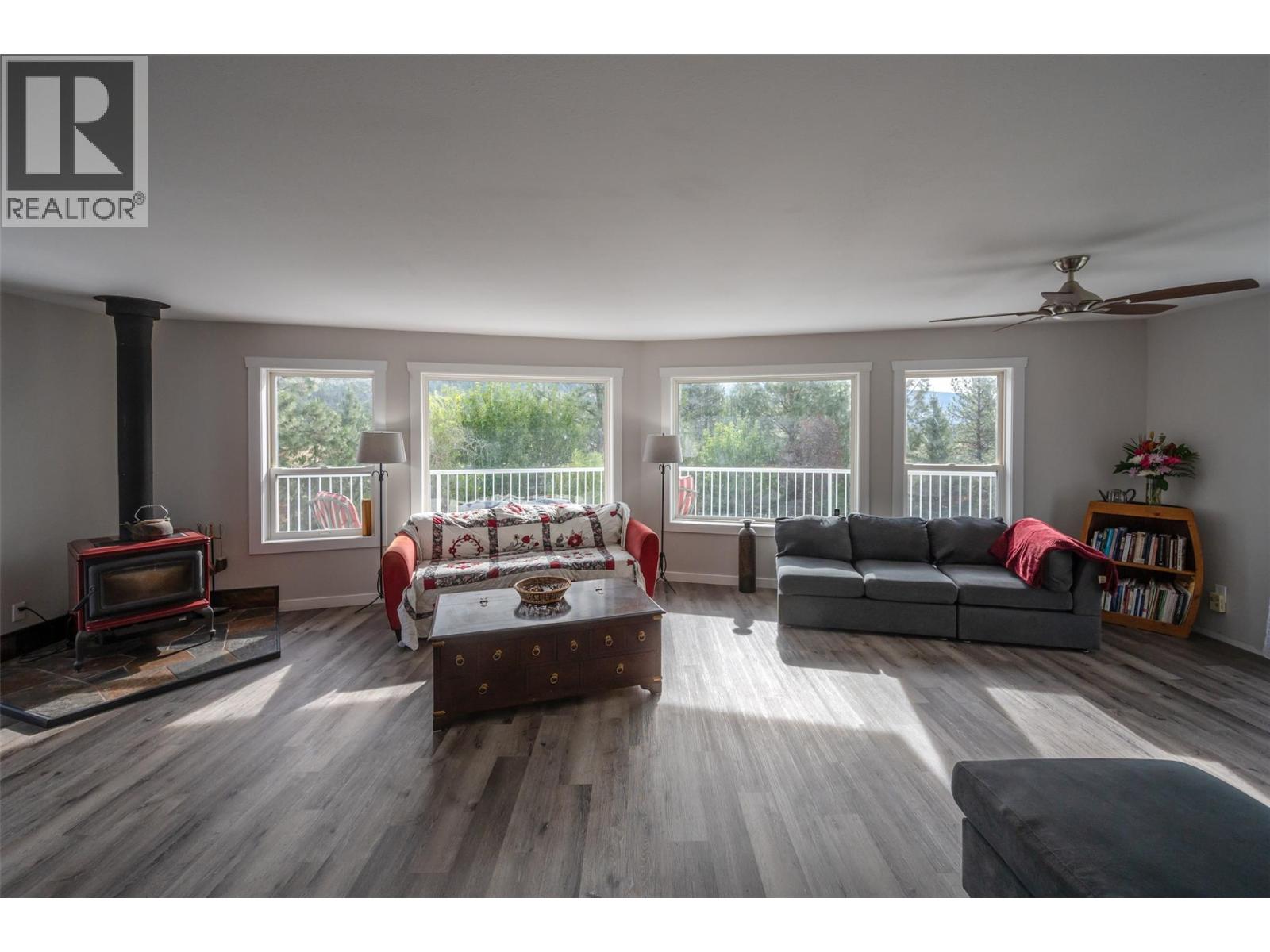  2737 Willowbrook Road, Oliver