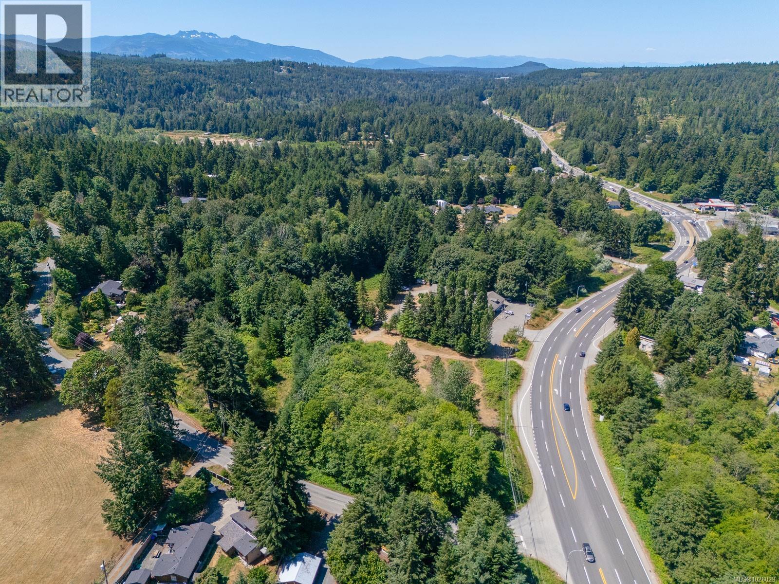 2433 Summerset Rd, Nanoose Bay