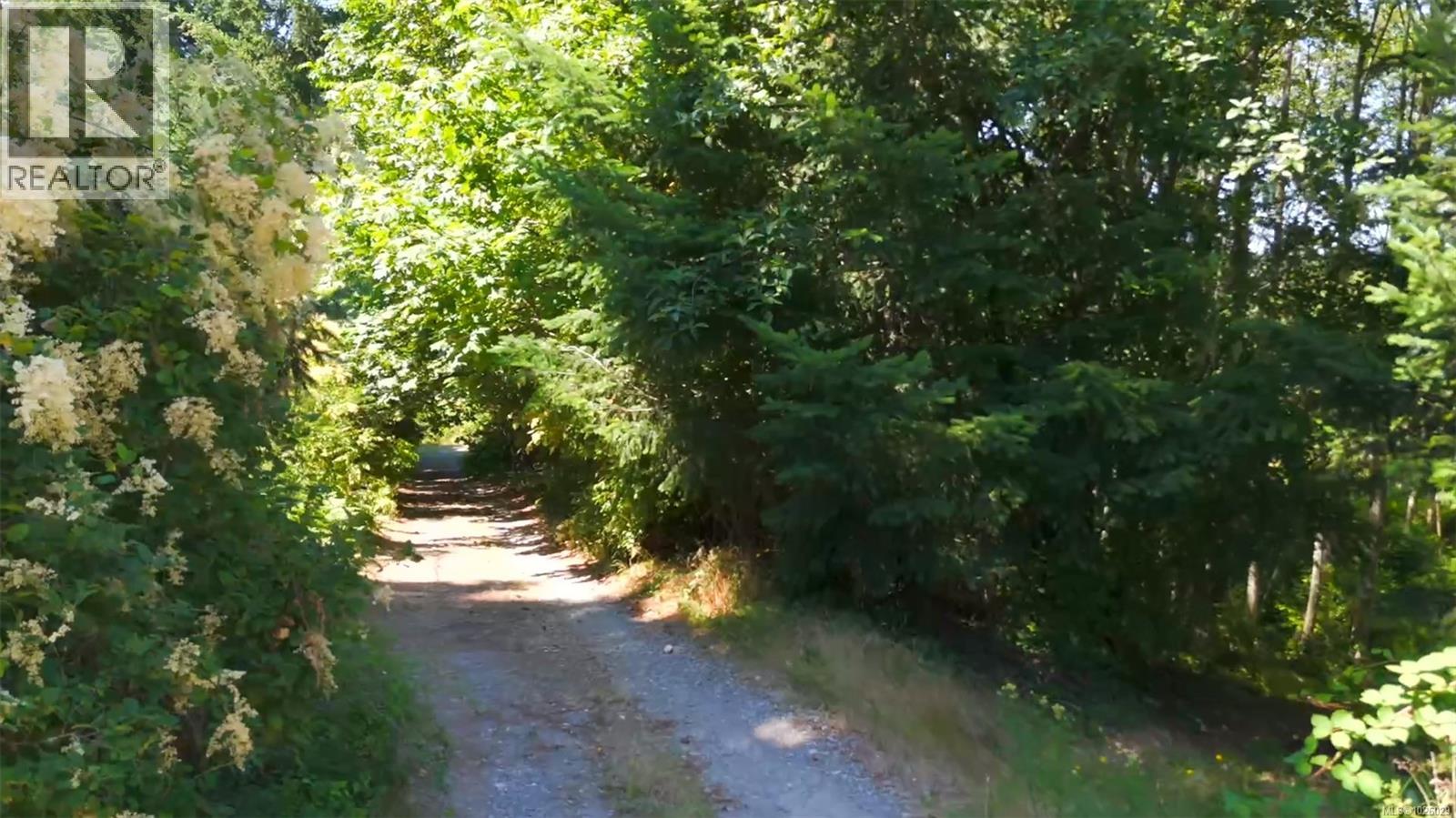 2433 Summerset Rd, Nanoose Bay