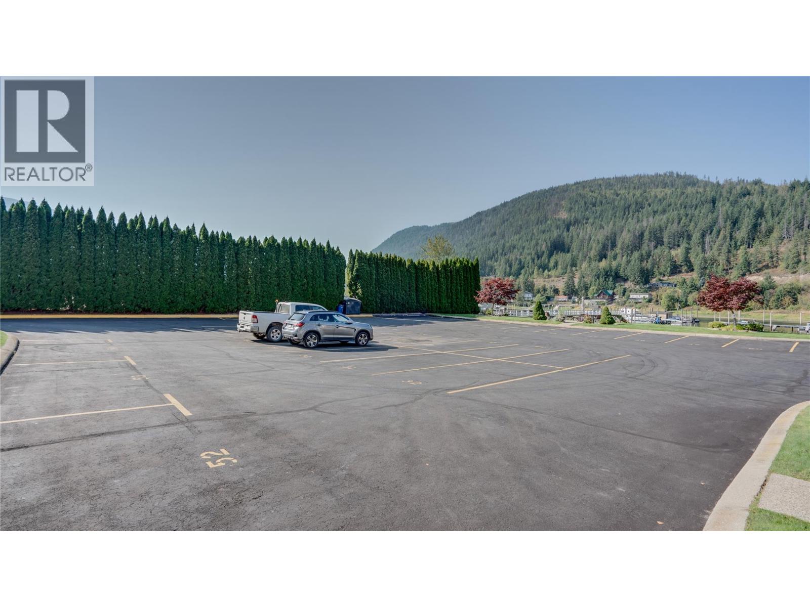 1002 Riverside Avenue Unit# 111, Sicamous