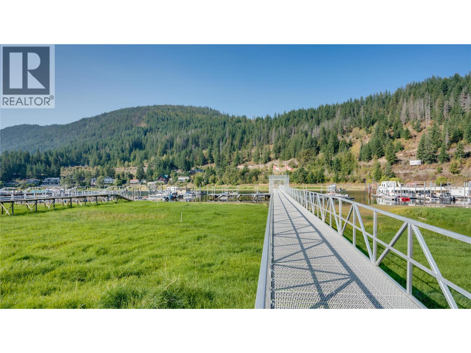 1002 Riverside Avenue Unit# 111, Sicamous