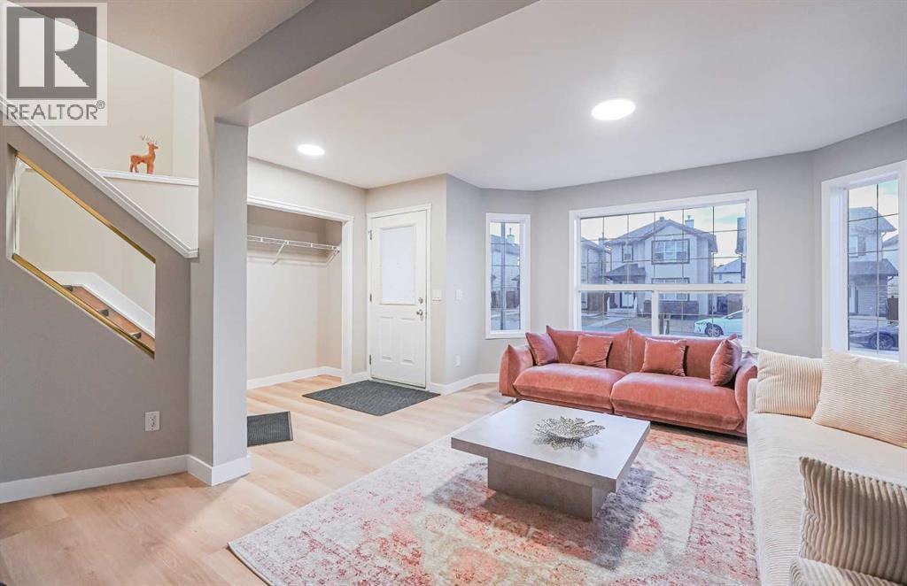 Single Family House for Sale in  TARINGTON Way NE Taradale Calgary 