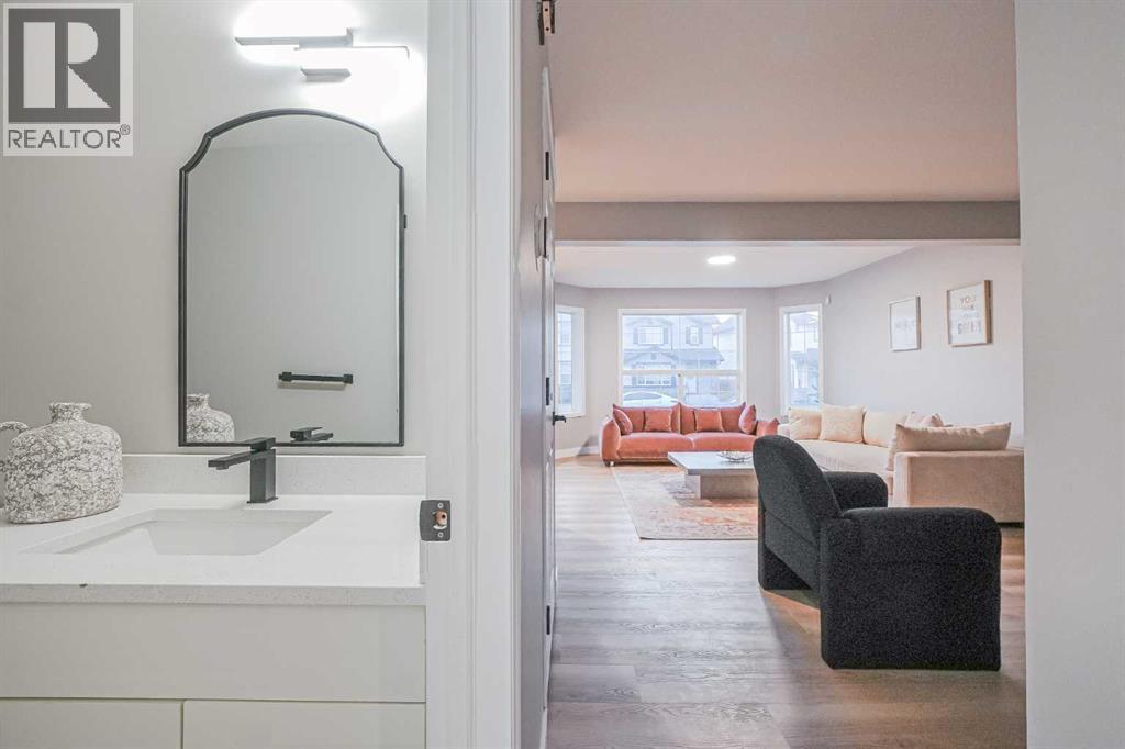 Single Family House for Sale in  TARINGTON Way NE Taradale Calgary 