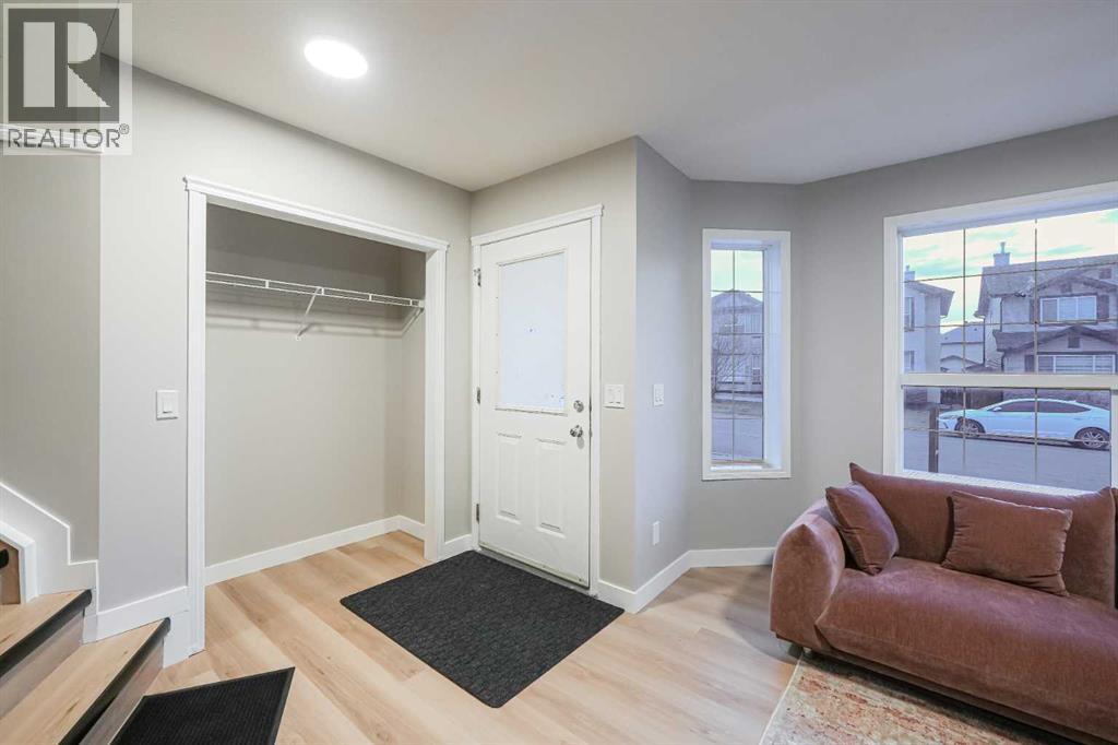 Single Family House for Sale in  TARINGTON Way NE Taradale Calgary 