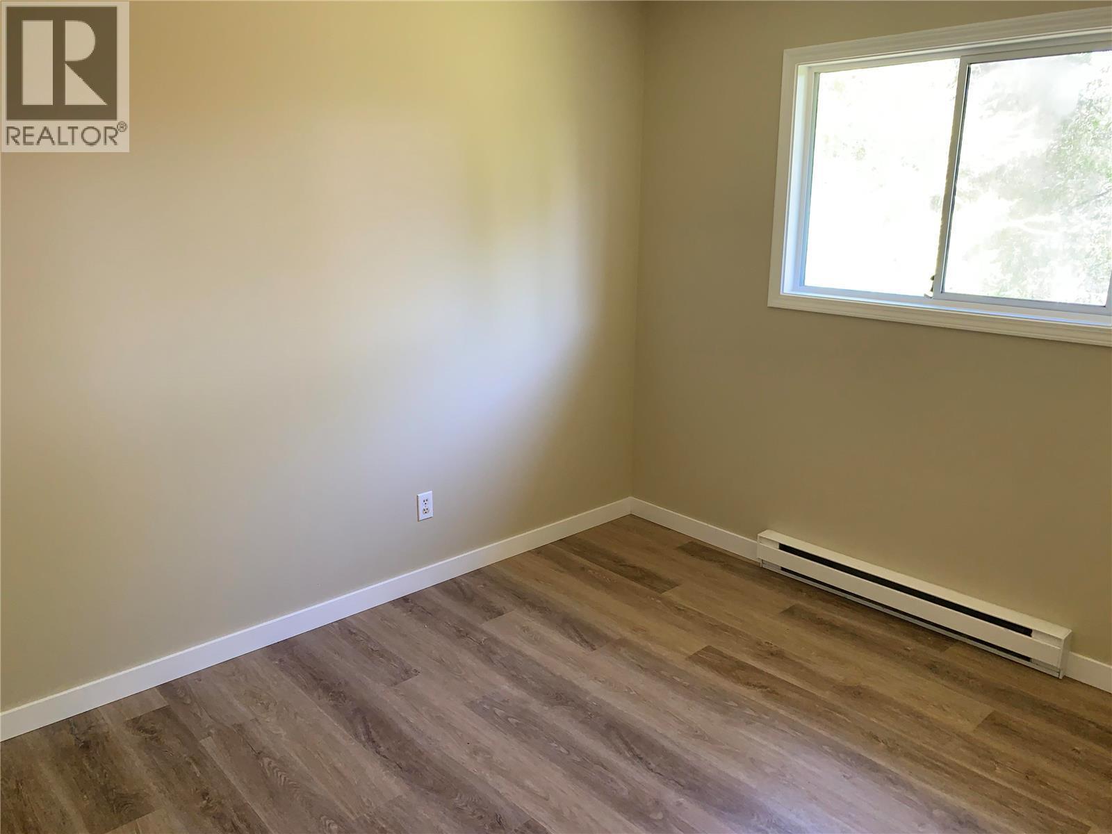 1425 Highland Drive S - 12