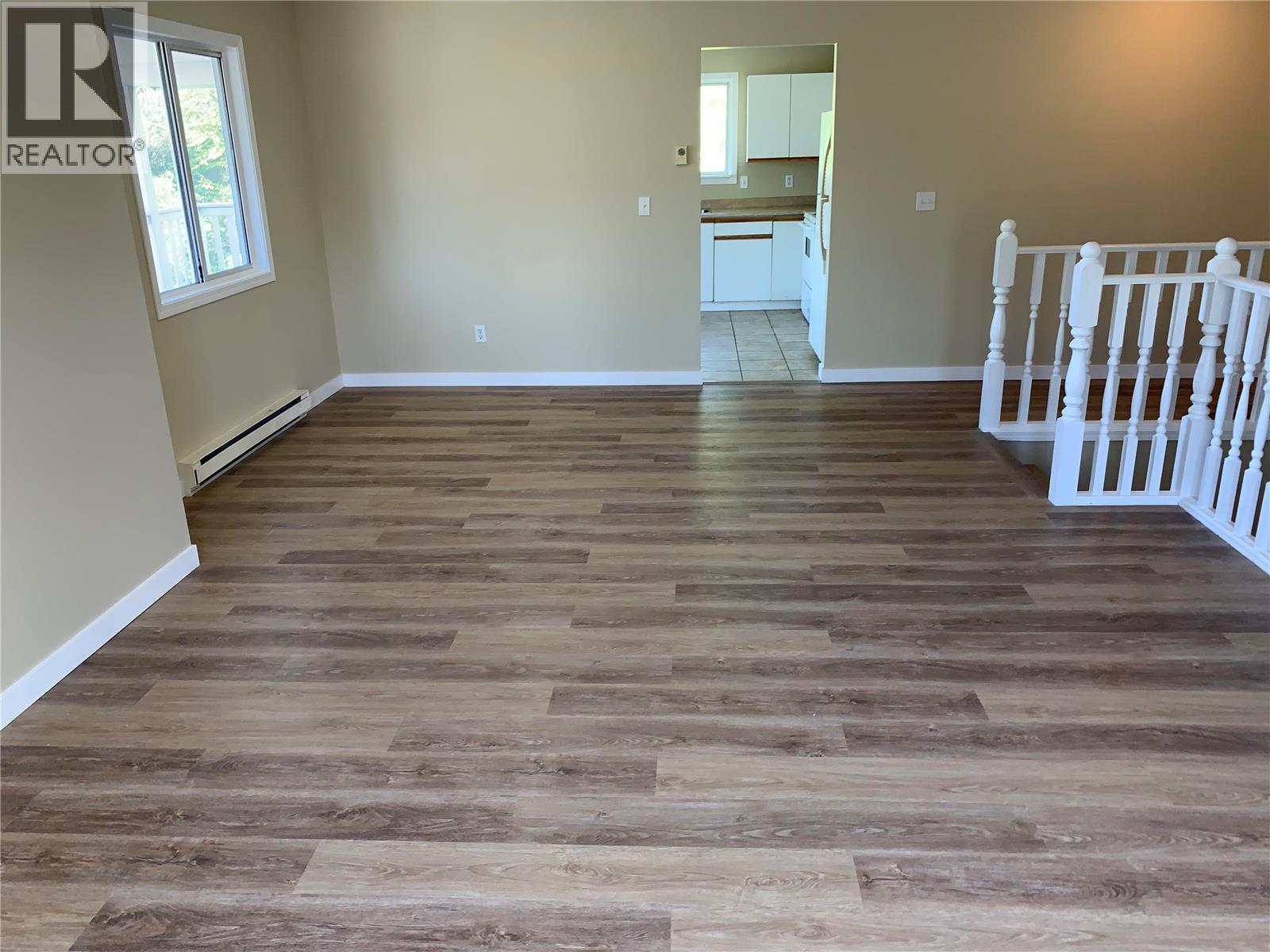 1425 Highland Drive S - 9