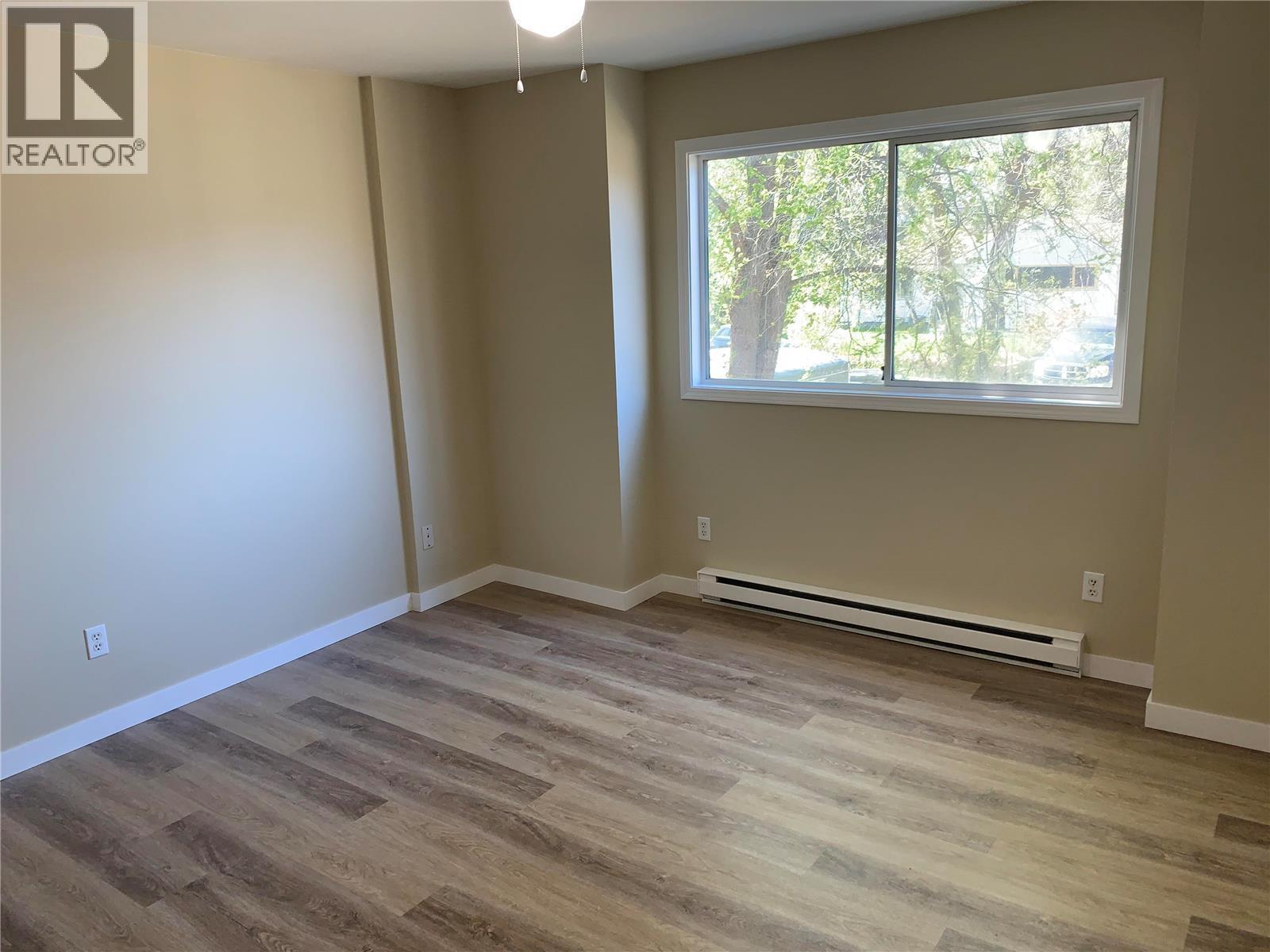 1425 Highland Drive S - 22
