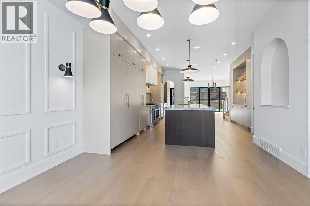 Single Family House for Sale in   Avenue SW South Calgary Calgary 