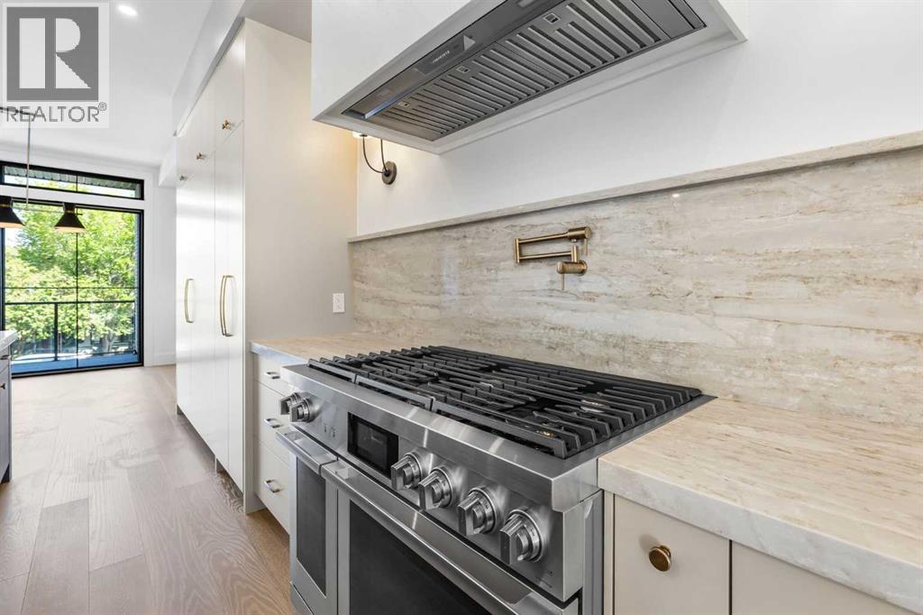 Single Family House for Sale in   Avenue SW South Calgary Calgary 