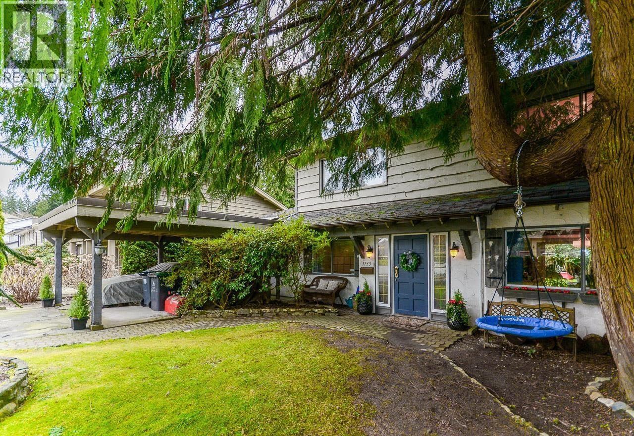 1733 ROSS ROAD - Photo 2 of 27, North Vancouver, British Columbia