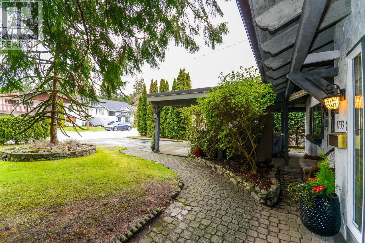 1733 ROSS ROAD - Photo 3 of 27, North Vancouver, British Columbia