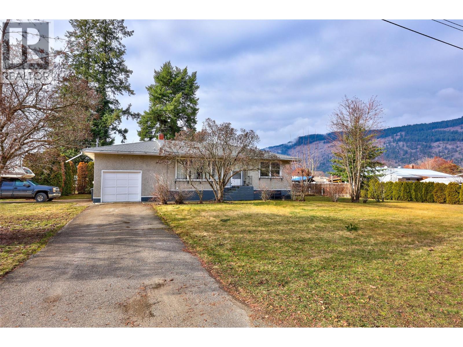 306 birch Street, Chase