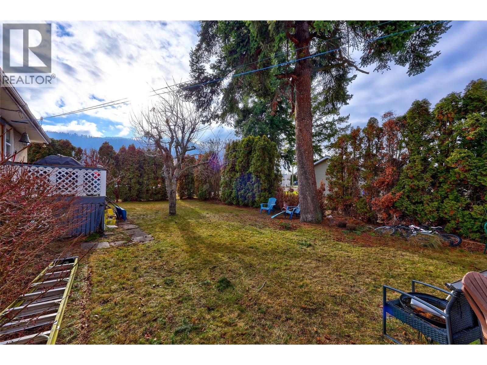 306 birch Street, Chase