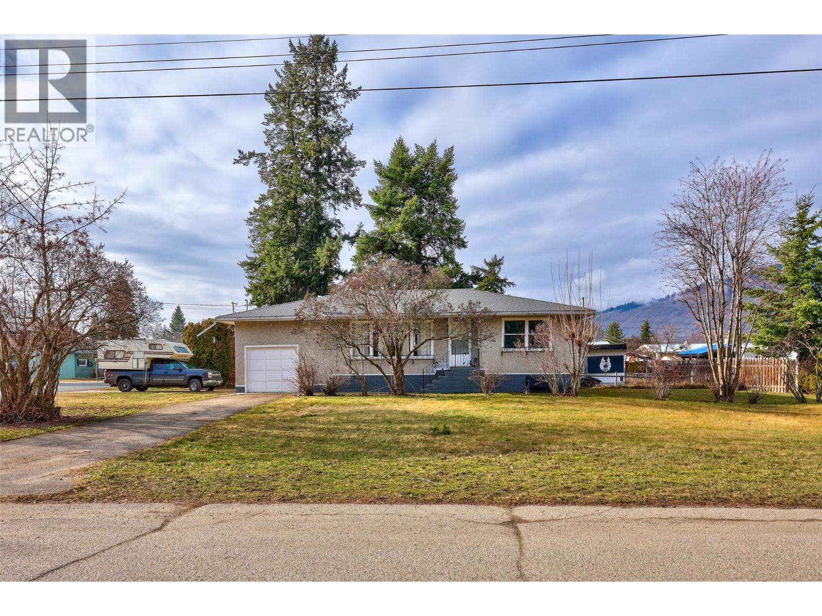 306 birch Street, Chase