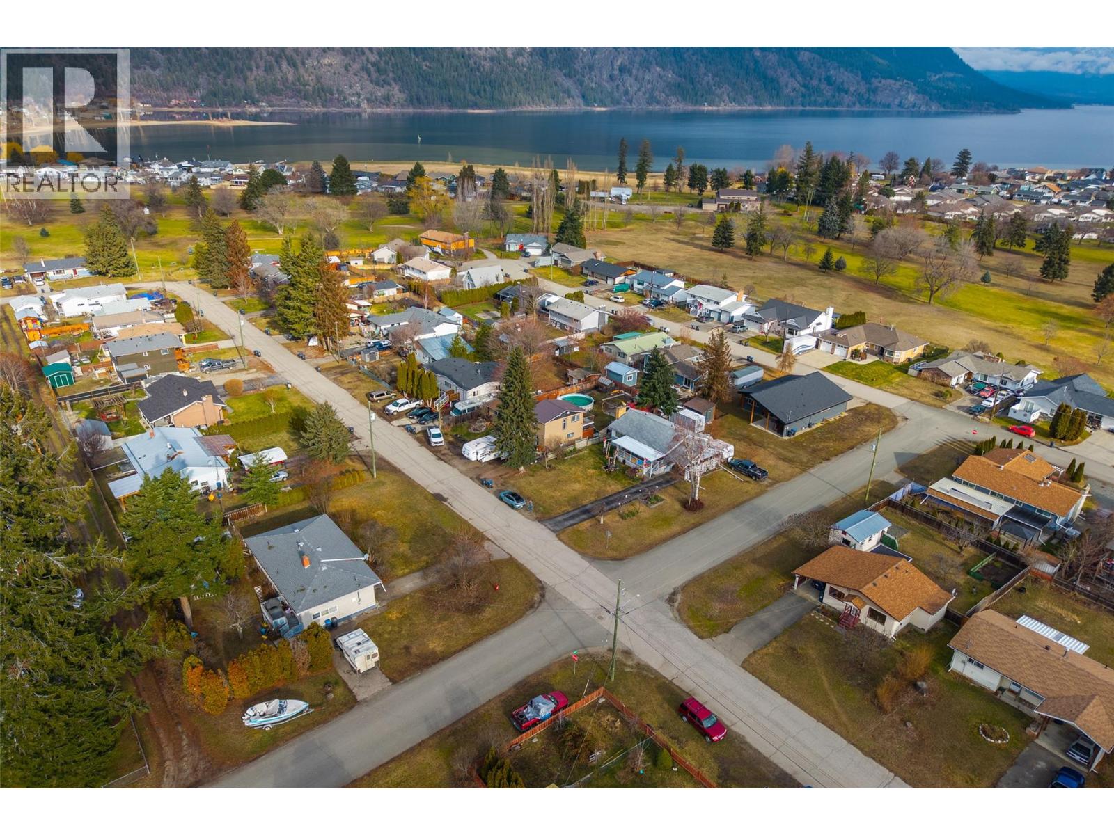 306 birch Street, Chase