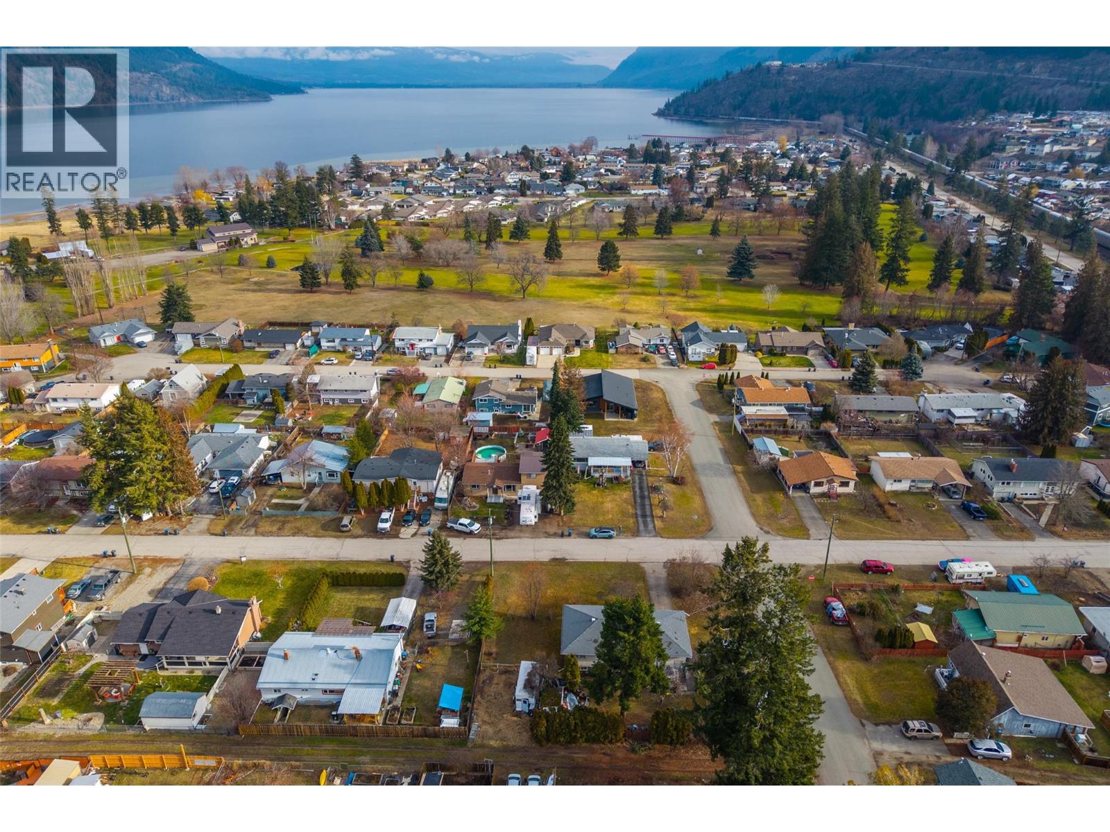 306 birch Street, Chase