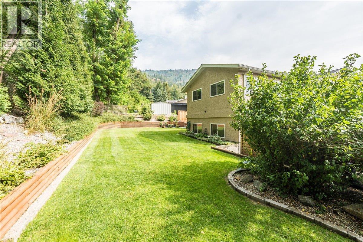 2321 McBride Street, Trail