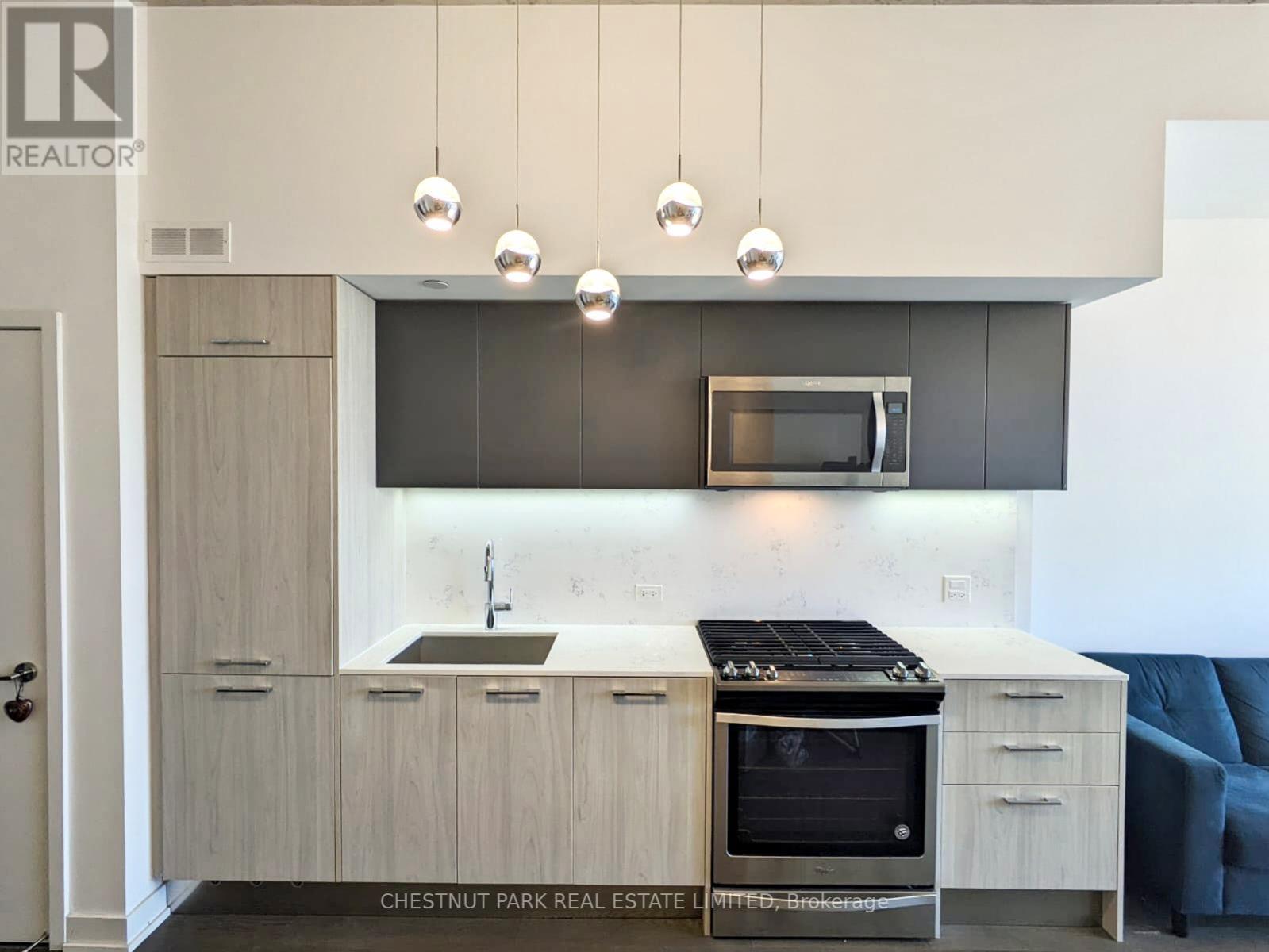 604 - 630 KINGSTON ROAD - Photo 2 of 14, Toronto (East End-Danforth), Ontario