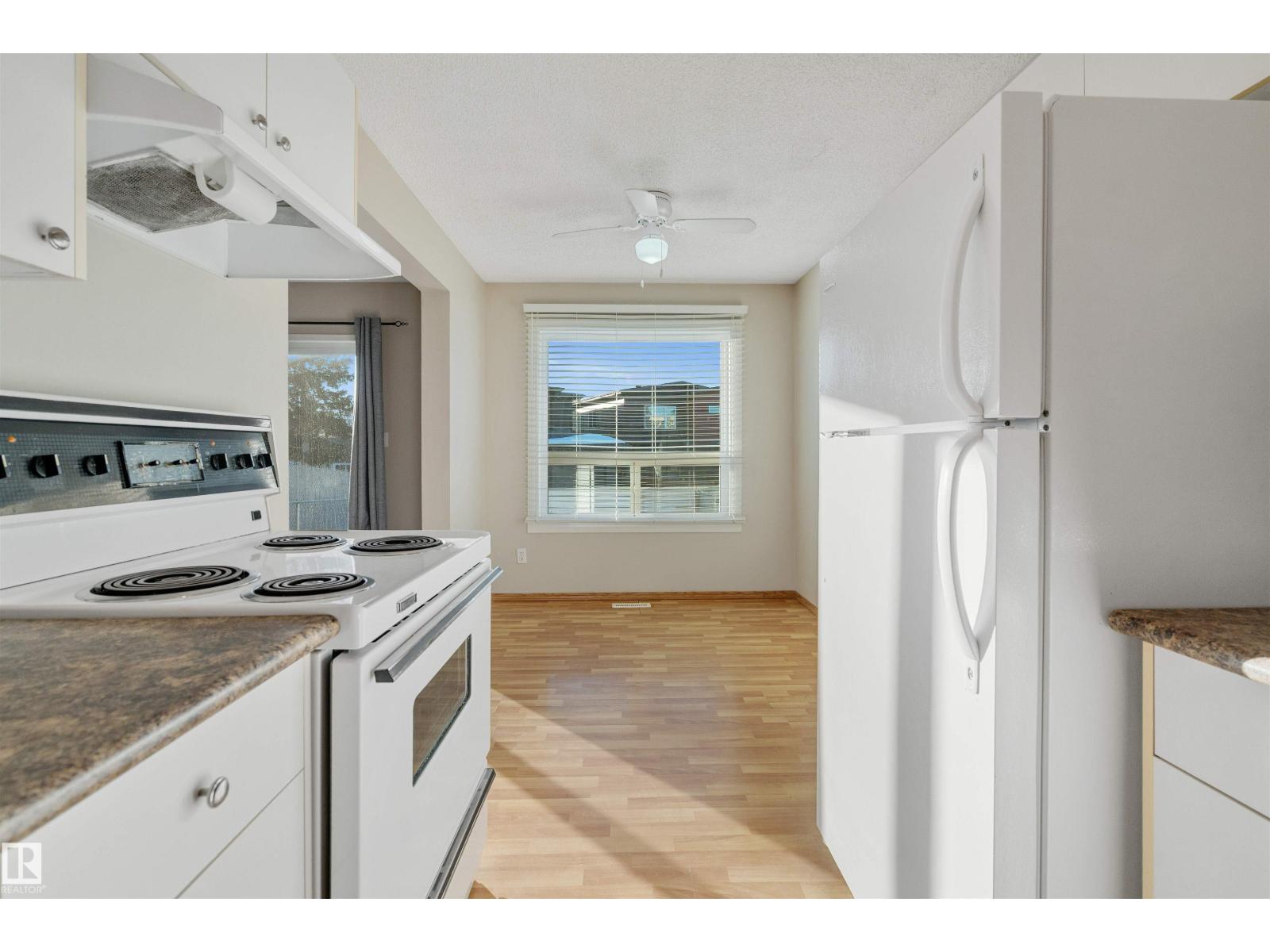 2206 38 ST NW, Edmonton