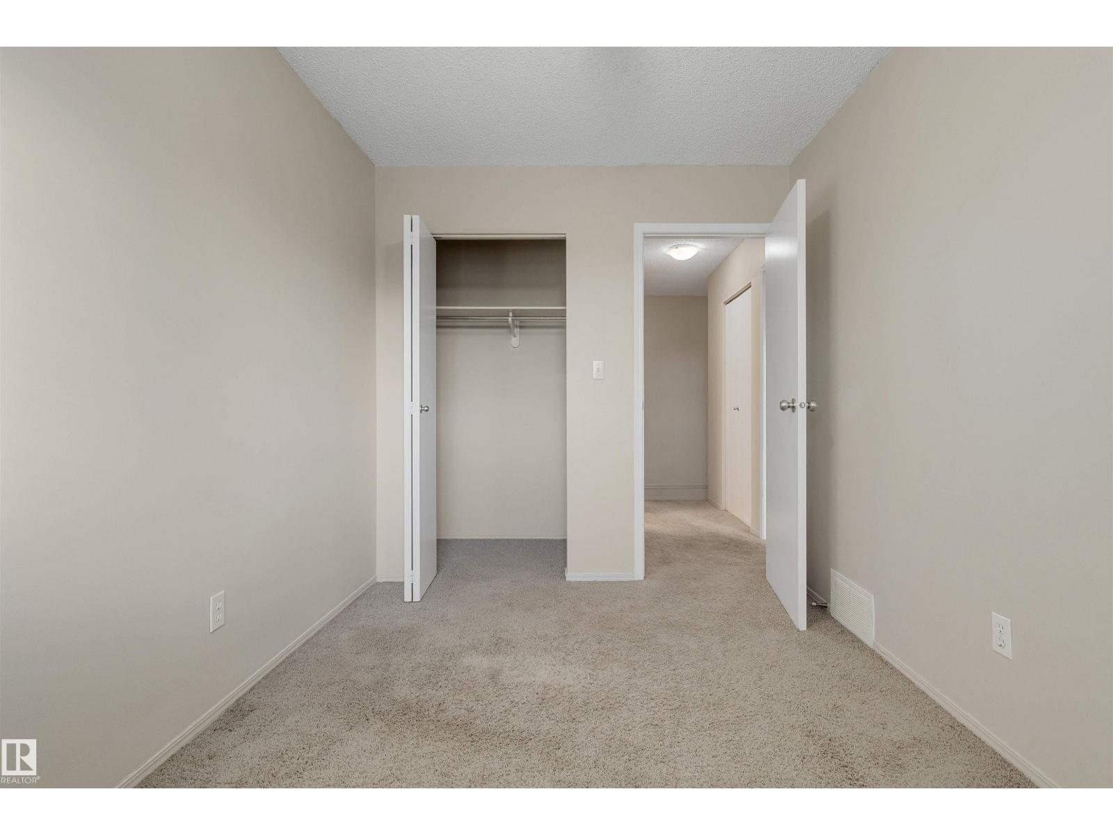 2206 38 ST NW, Edmonton