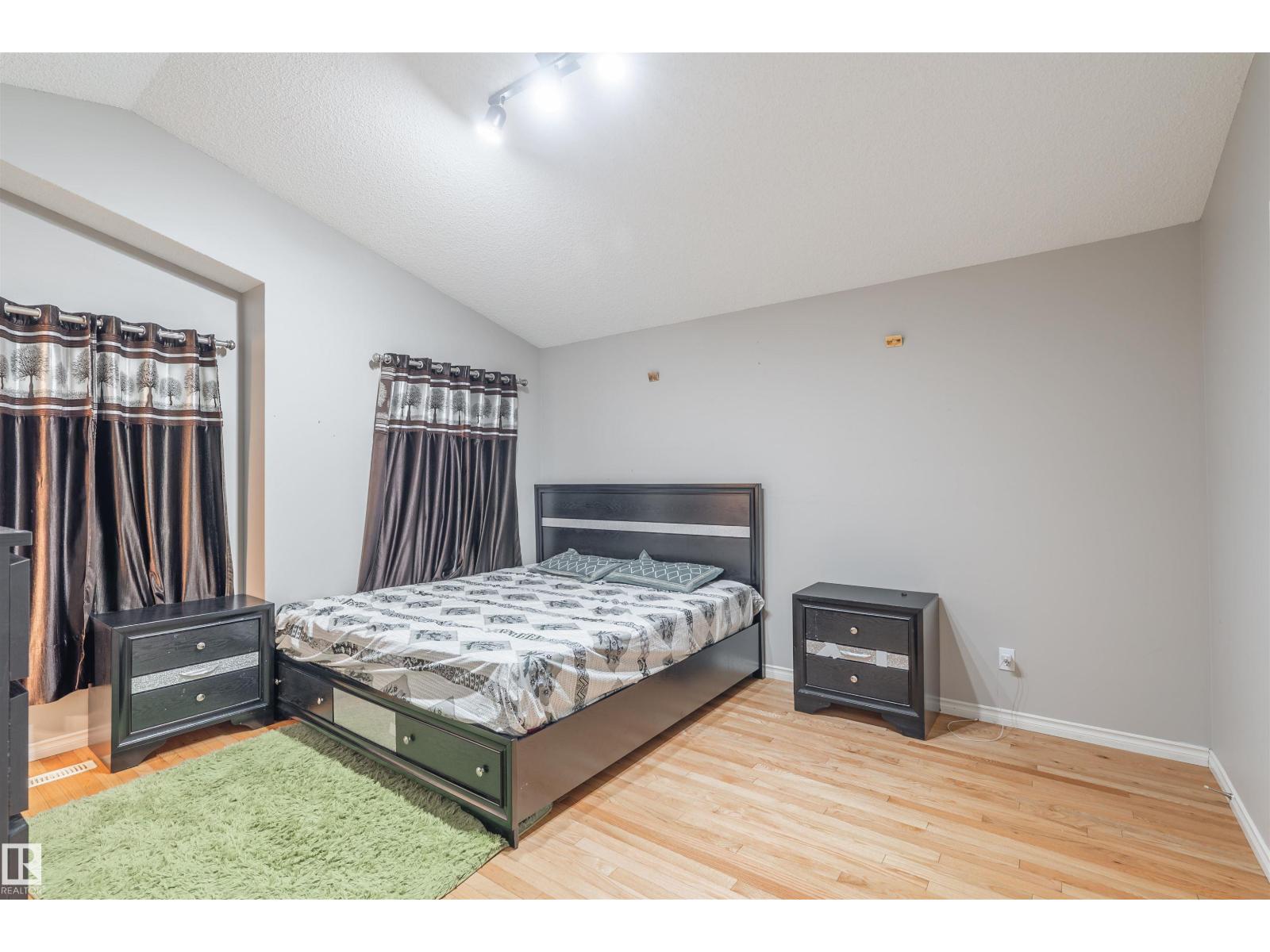 3438 19 ST NW, Edmonton