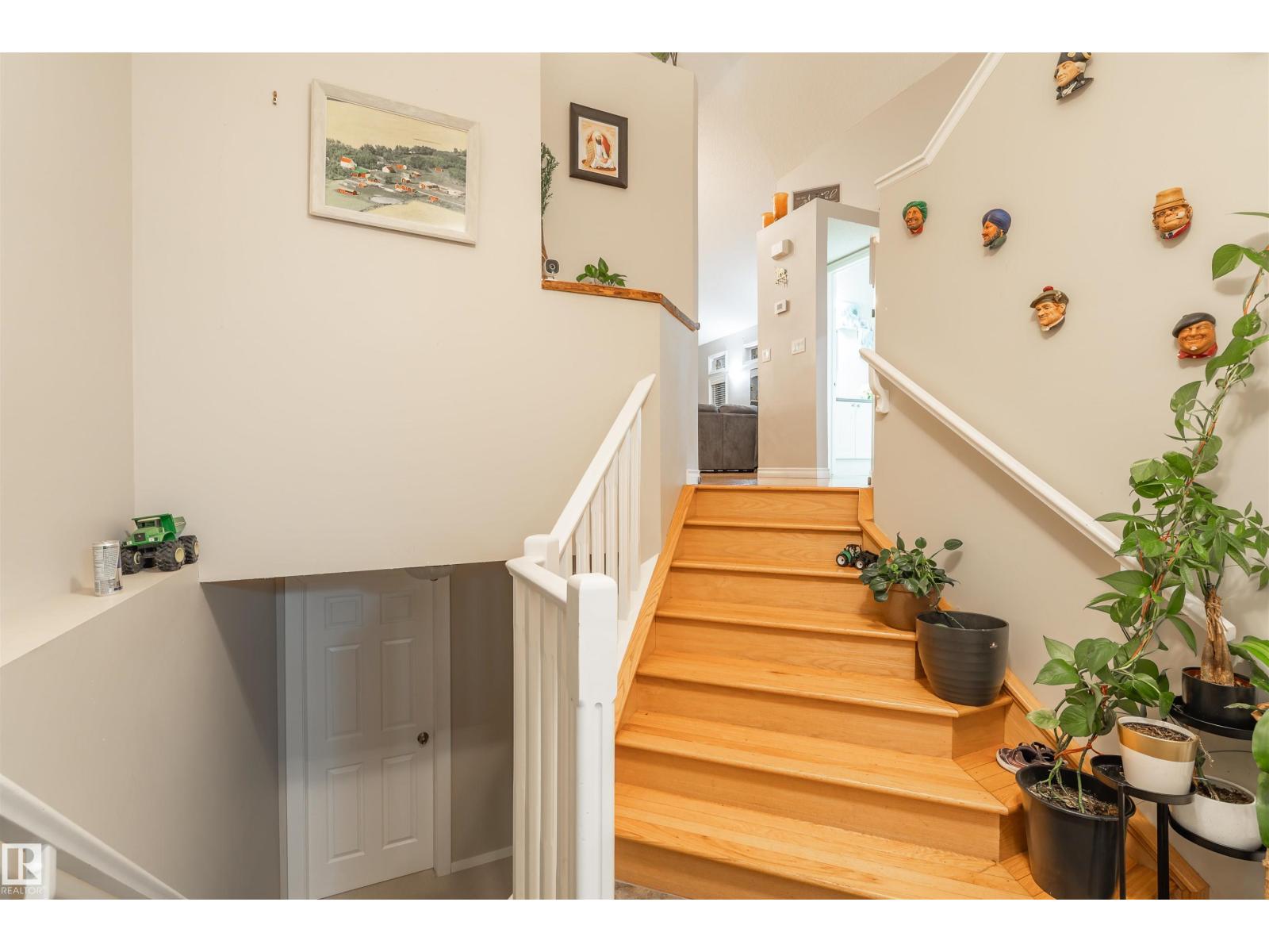 3438 19 ST NW, Edmonton