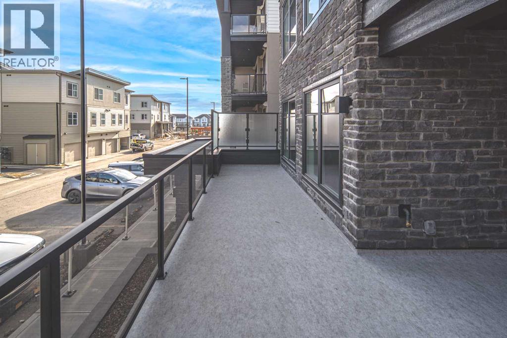 Single Family House for Sale in    Street SW Springbank Hill Calgary 