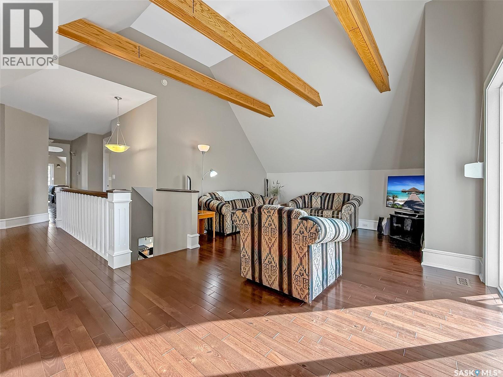 Single Family House 2 Level for Sale in City of Swift Current Acreage Swift Current 