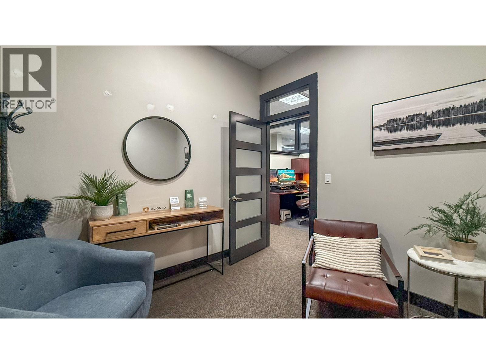 211 550 West Avenue, Kelowna