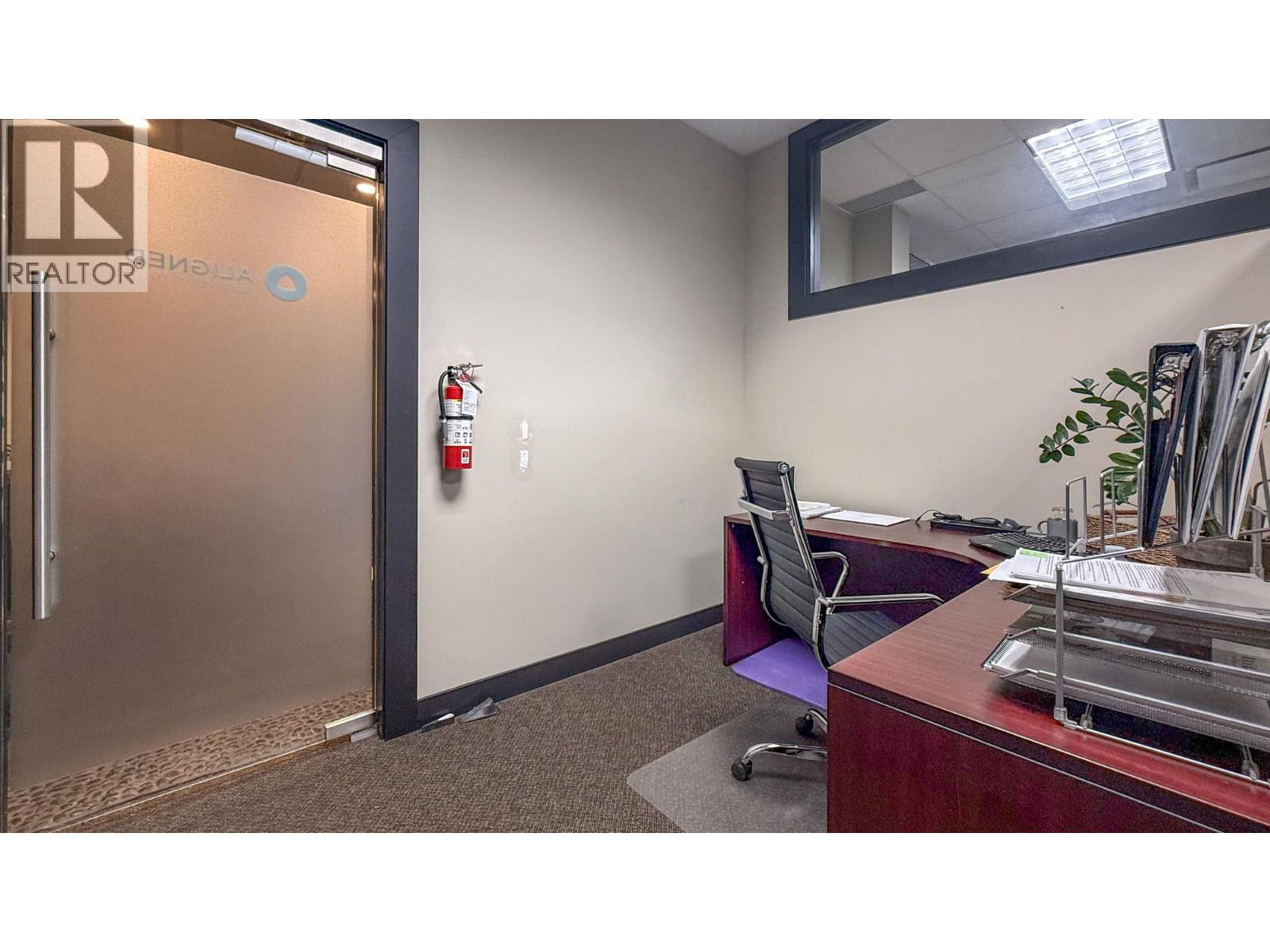 211 550 West Avenue, Kelowna