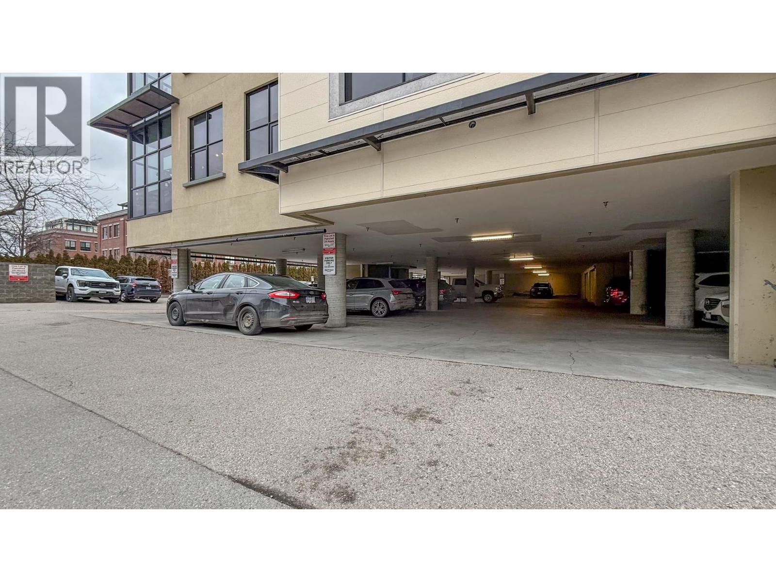 211 550 West Avenue, Kelowna